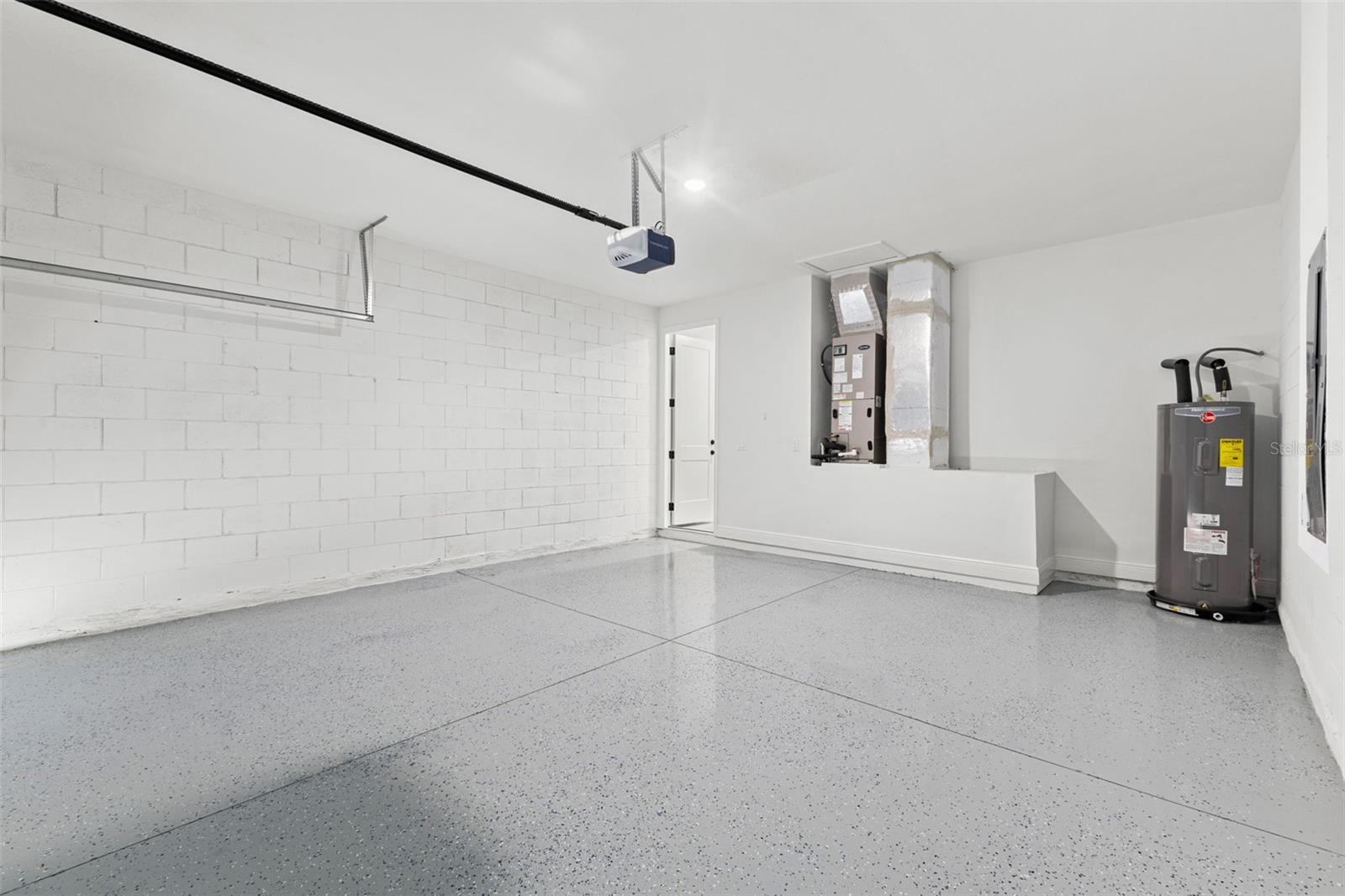 ROSELAND PARK - Residential Lease