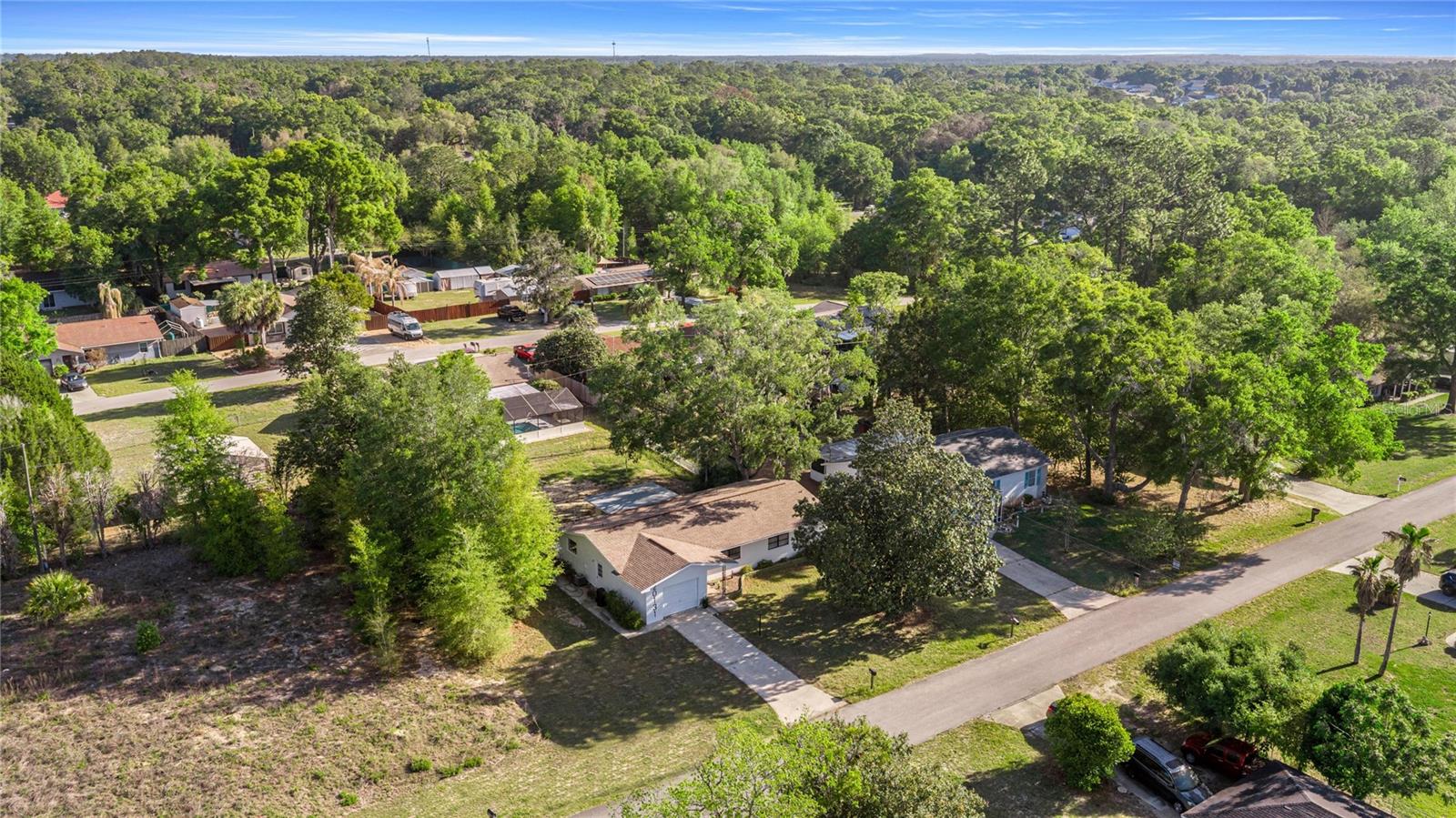 RAINBOW S END ESTATE - Residential