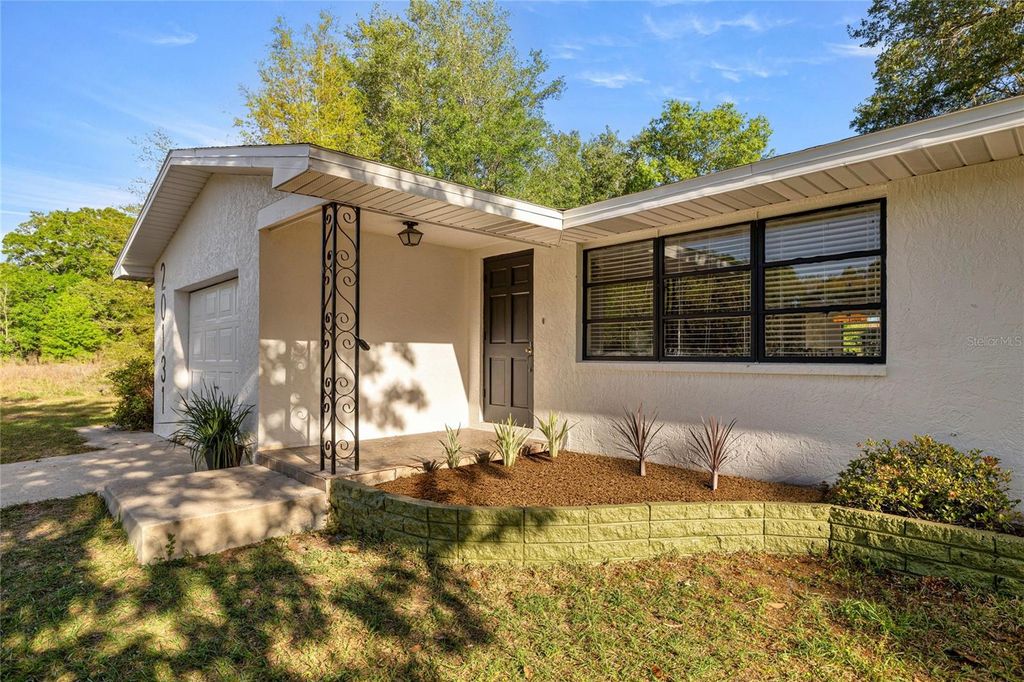 Photo of 20131 SW 83rd Street, Dunnellon, FL 34431 (MLS # OM722195)