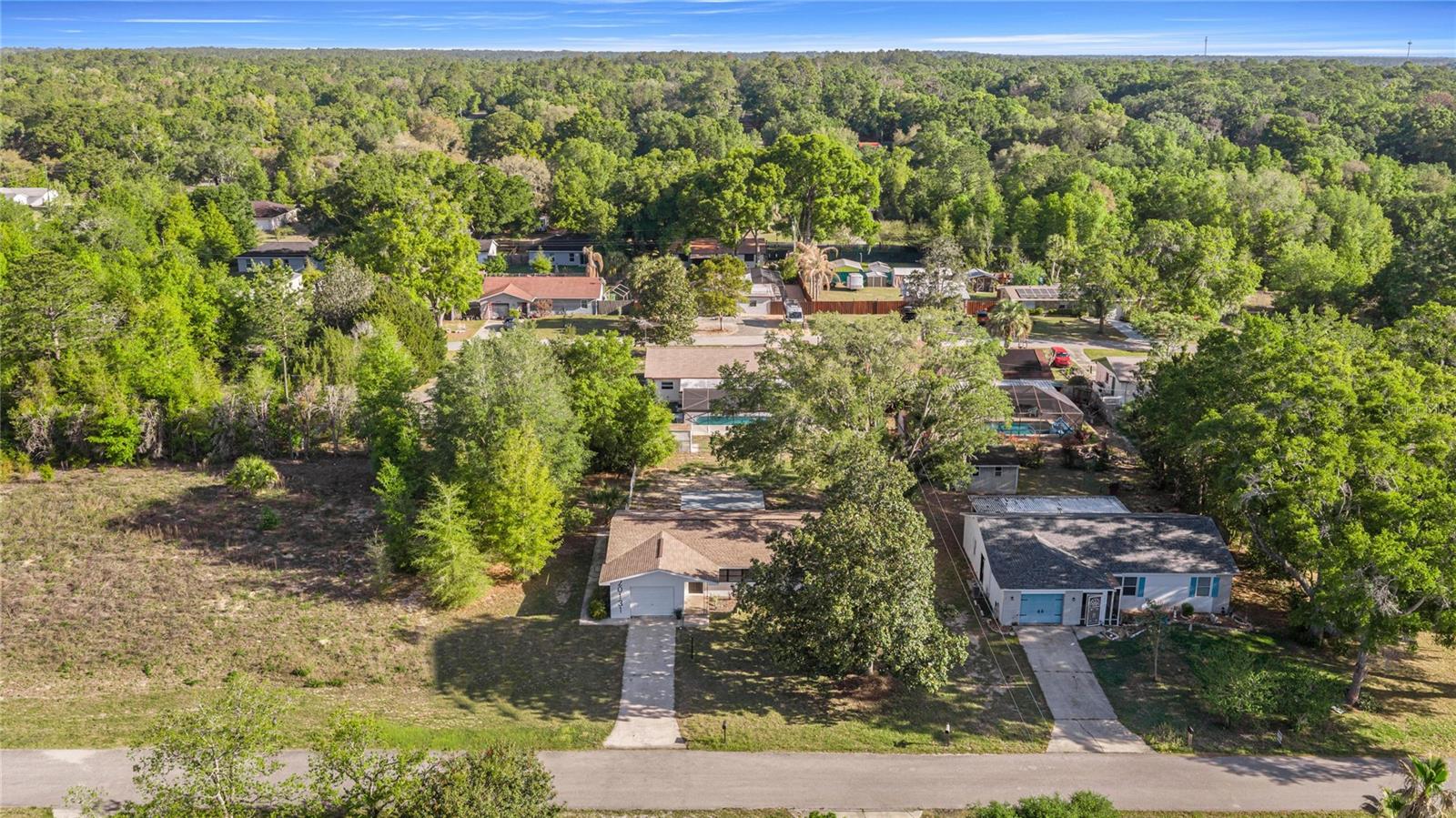 RAINBOW S END ESTATE - Residential
