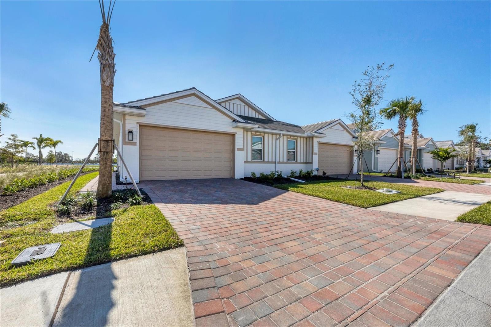 Photo 1 of 37 — 111 IBIZA LOOP, VENICE, FL 34292