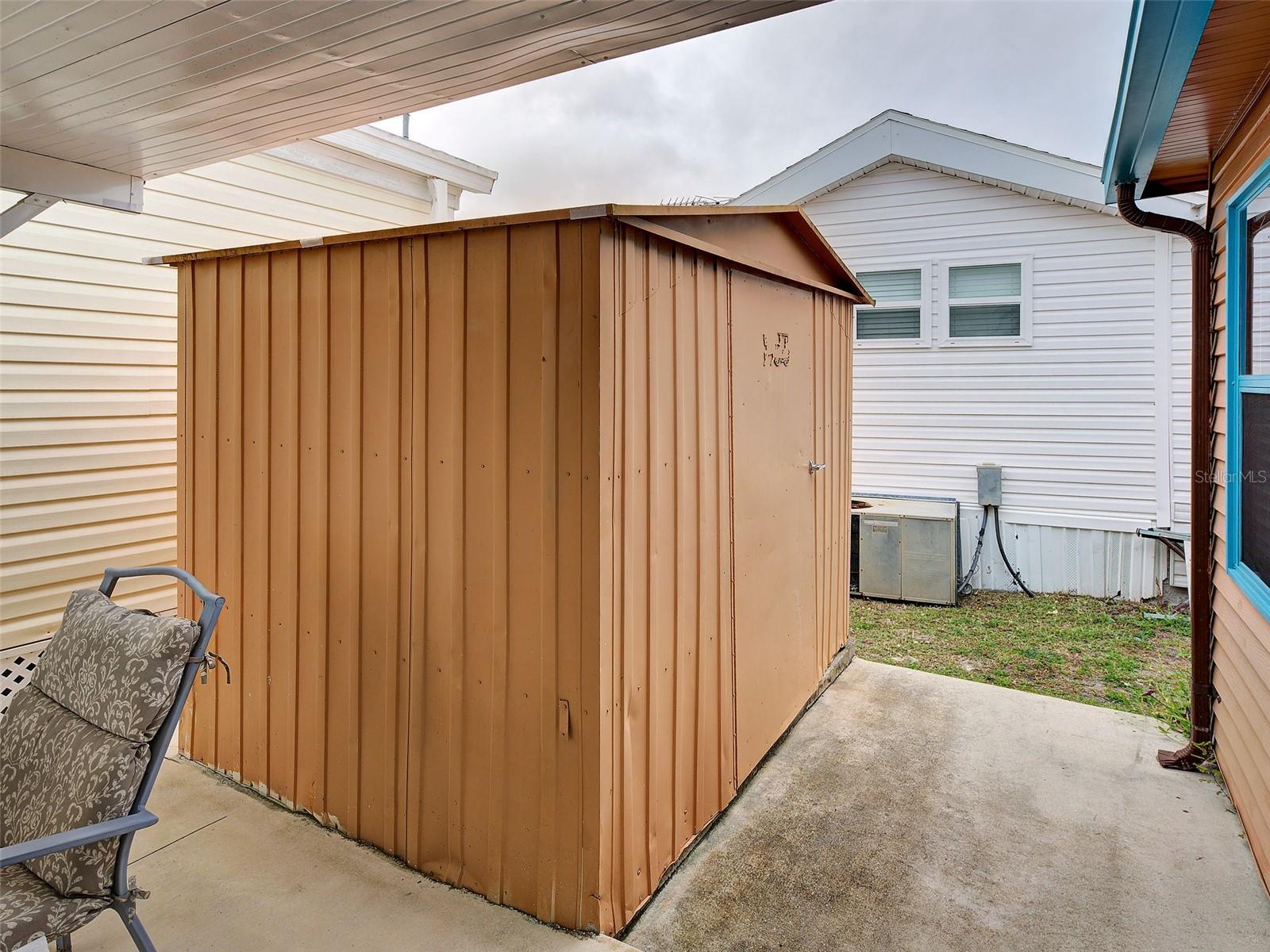 HOLIDAY TRAVEL PARK ENGLEWOOD - Residential