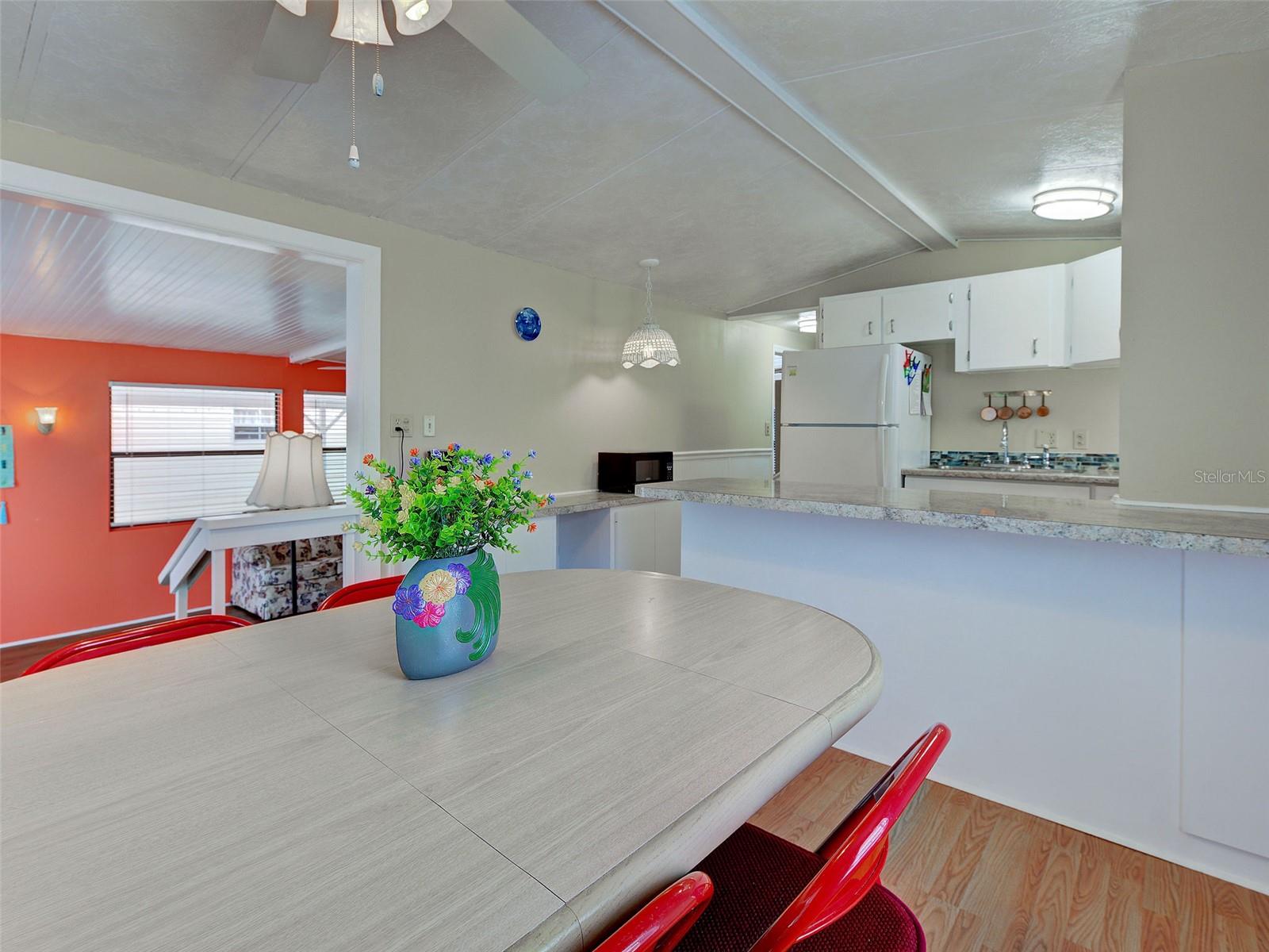 HOLIDAY TRAVEL PARK ENGLEWOOD - Residential