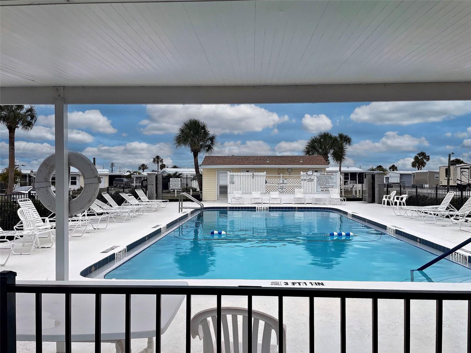 HOLIDAY TRAVEL PARK ENGLEWOOD - Residential