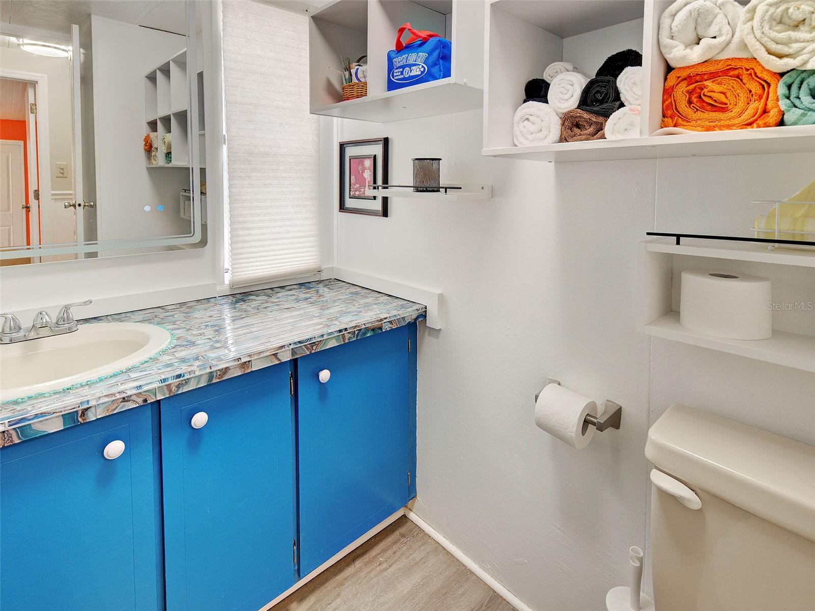 HOLIDAY TRAVEL PARK ENGLEWOOD - Residential