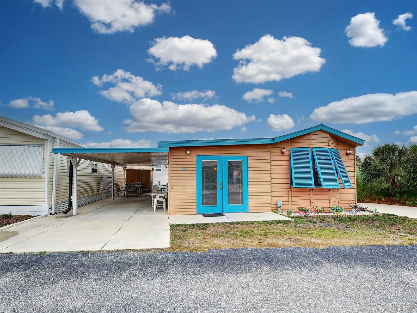 HOLIDAY TRAVEL PARK ENGLEWOOD - Residential