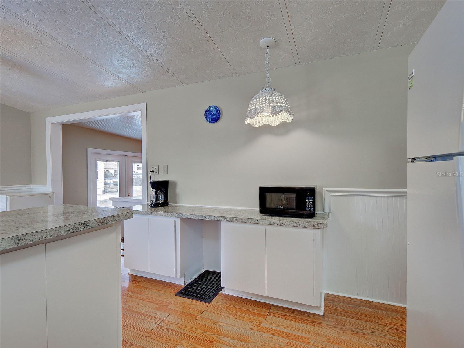 HOLIDAY TRAVEL PARK ENGLEWOOD - Residential