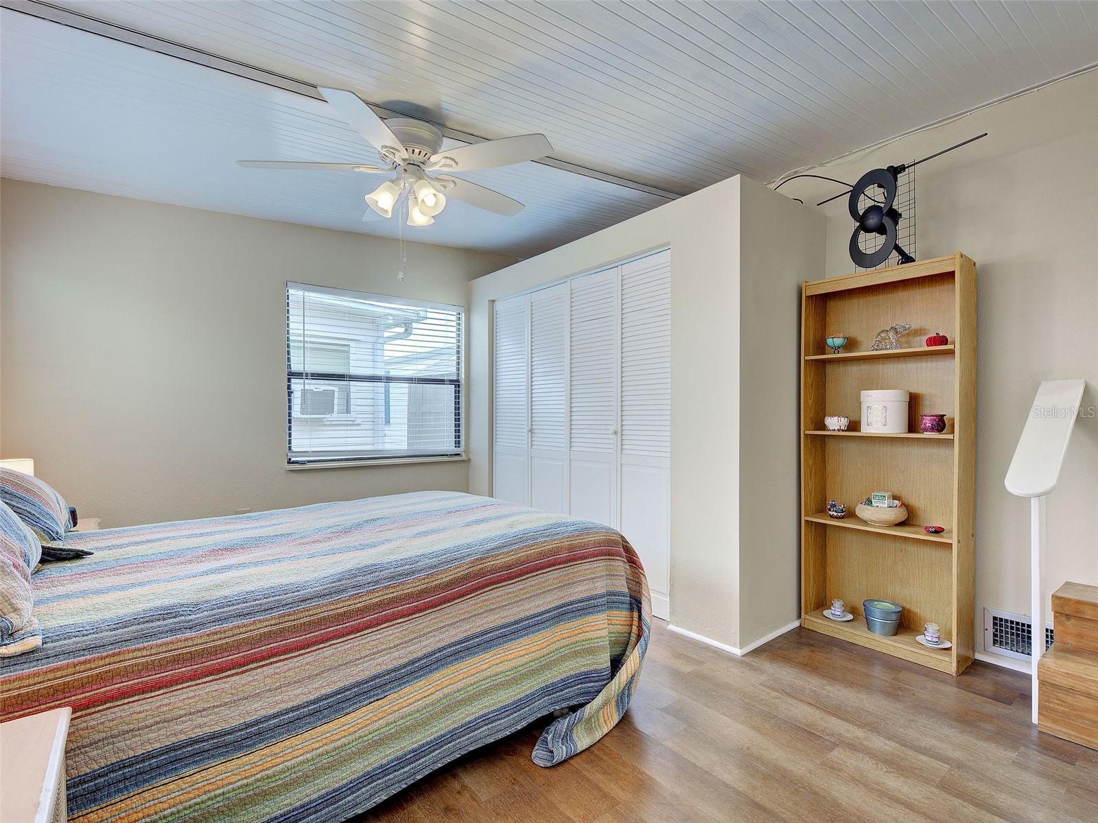 HOLIDAY TRAVEL PARK ENGLEWOOD - Residential