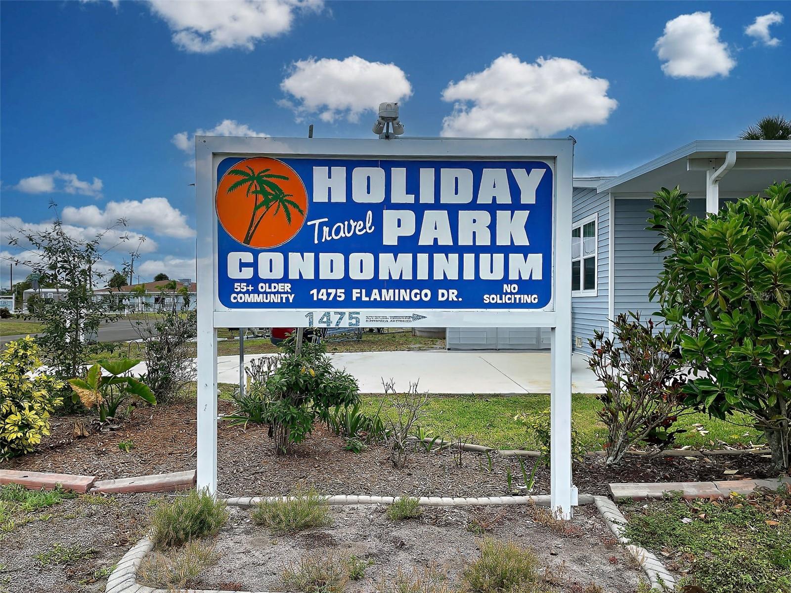 HOLIDAY TRAVEL PARK ENGLEWOOD - Residential