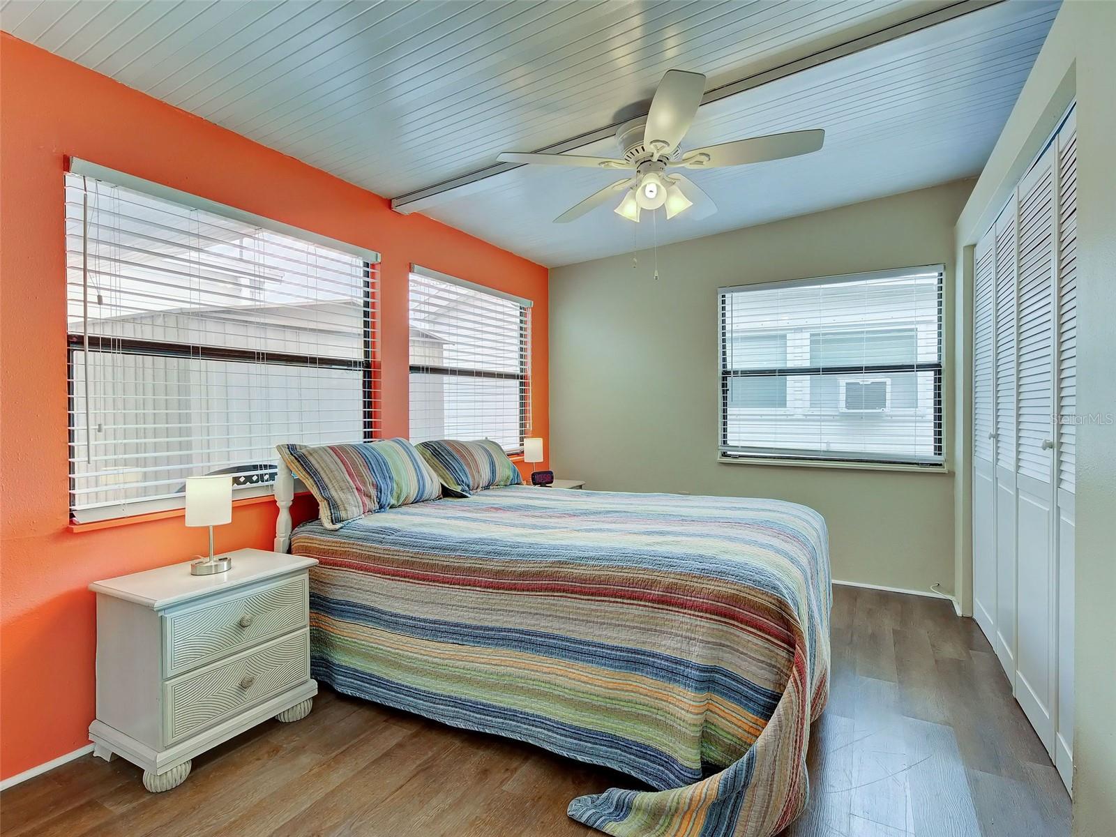 HOLIDAY TRAVEL PARK ENGLEWOOD - Residential