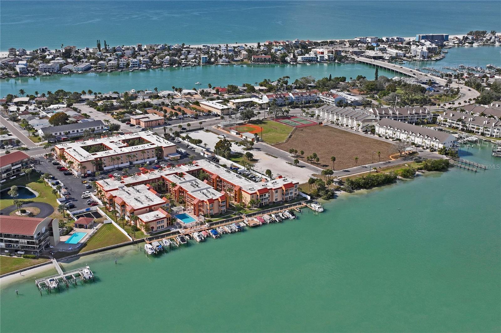 BOCA SHORES CONDO - Residential