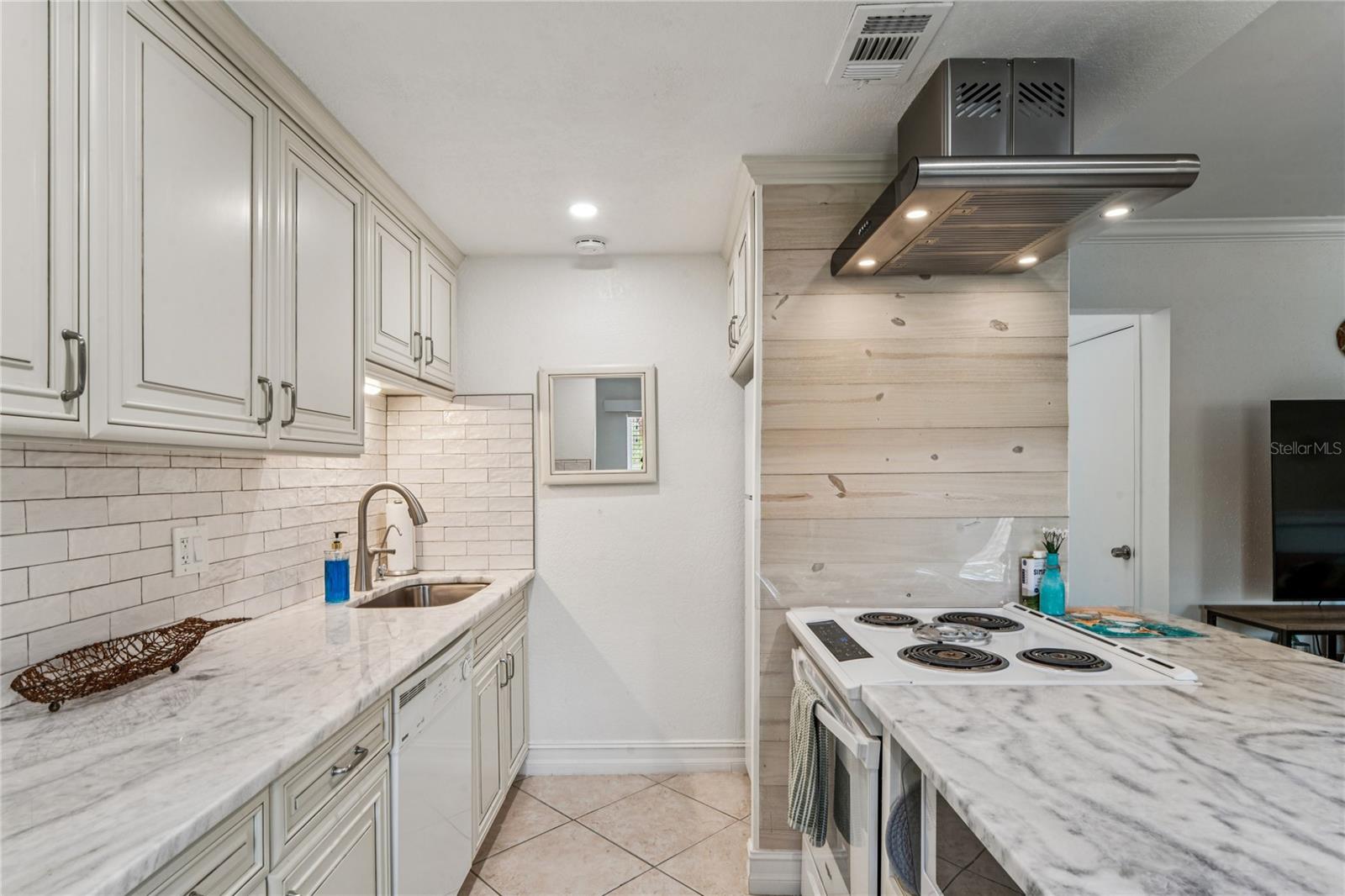 BOCA SHORES CONDO - Residential