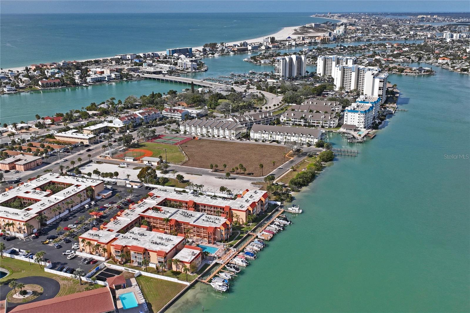 BOCA SHORES CONDO - Residential