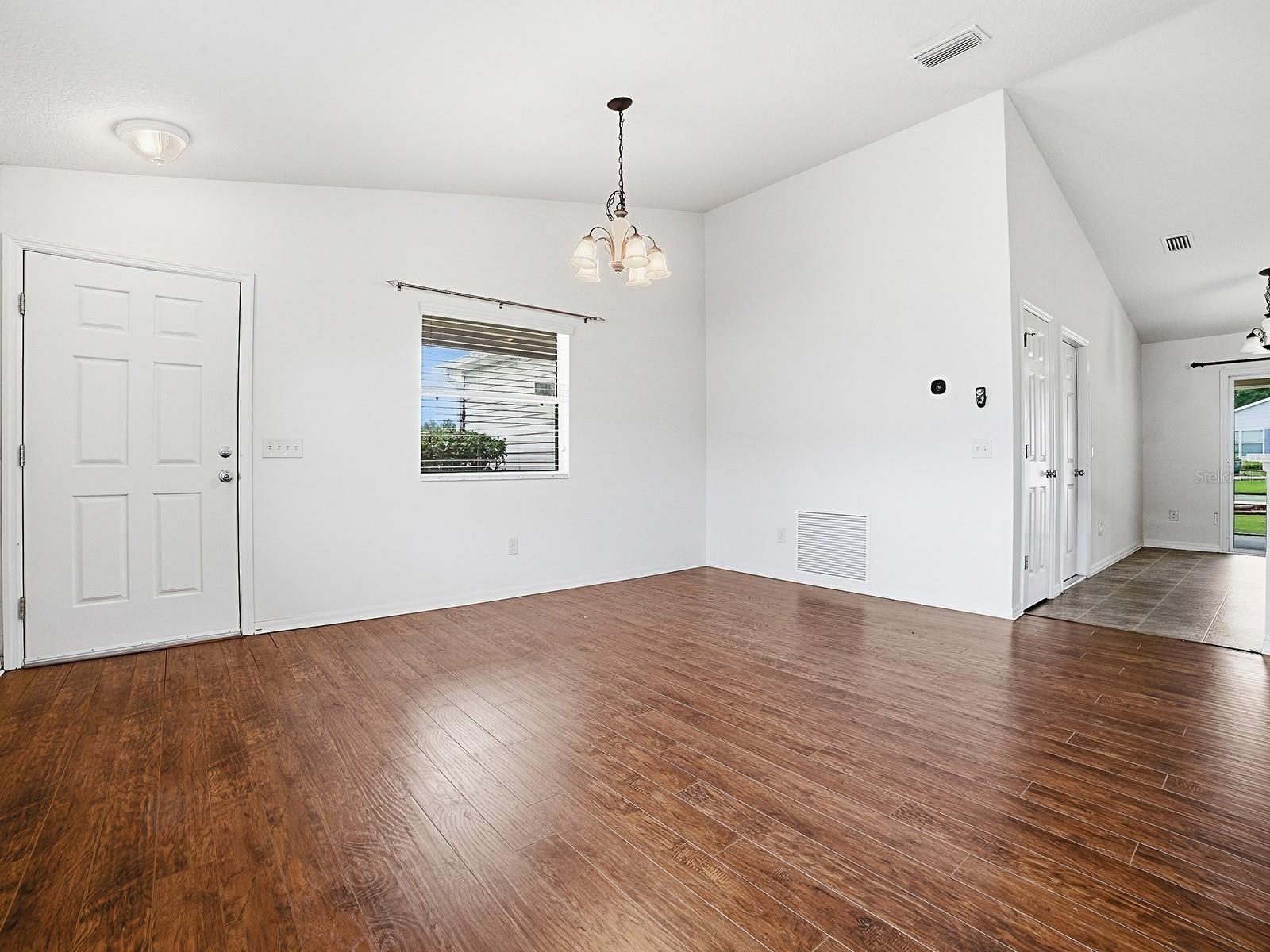 250 ARBELLA LOOP
