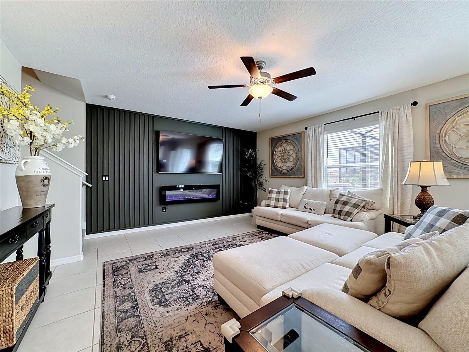 5519 BLUE AZURE DRIVE