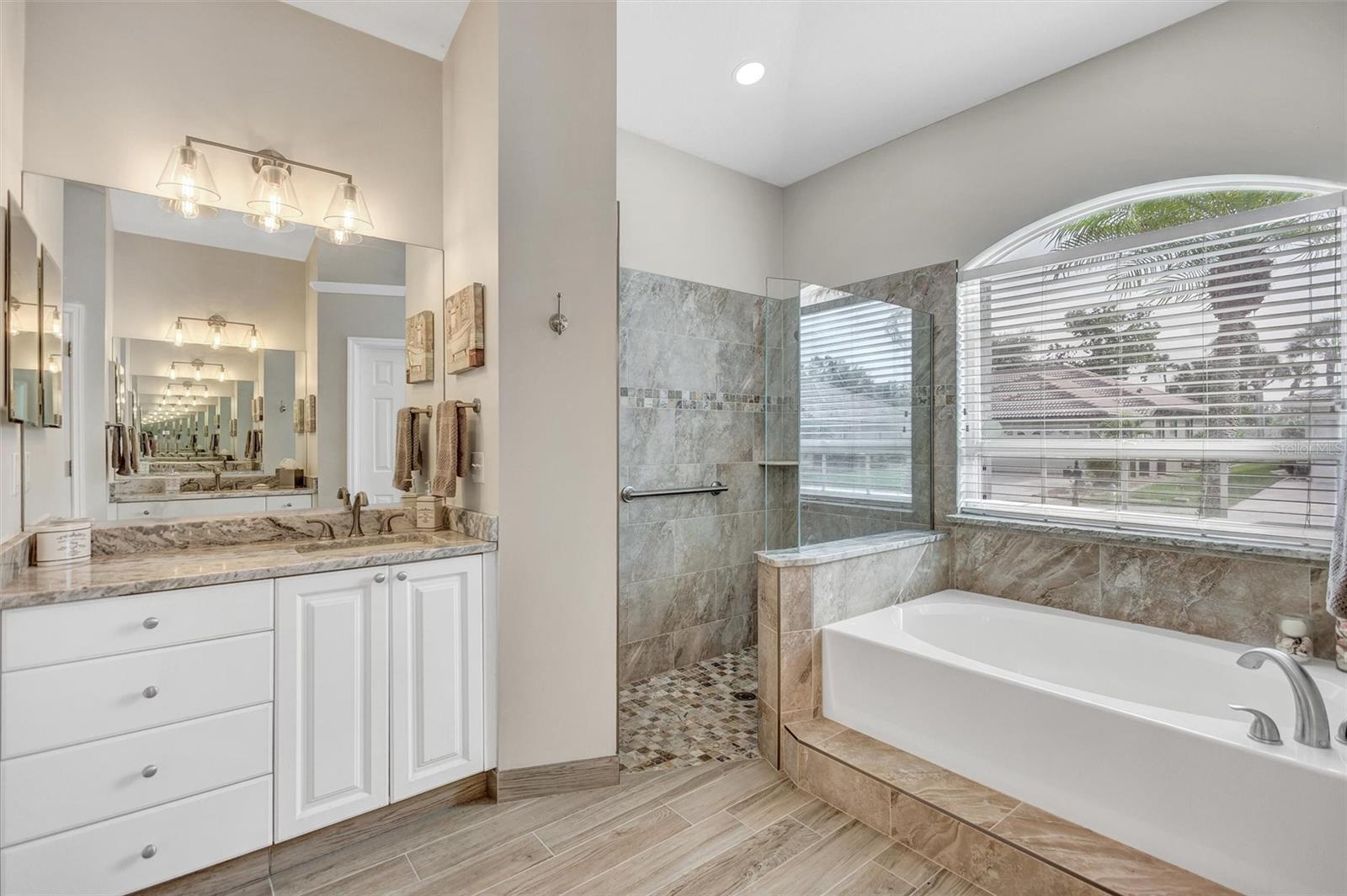 STONECASTLE AT SOUTHWOOD PH 01 - Residential