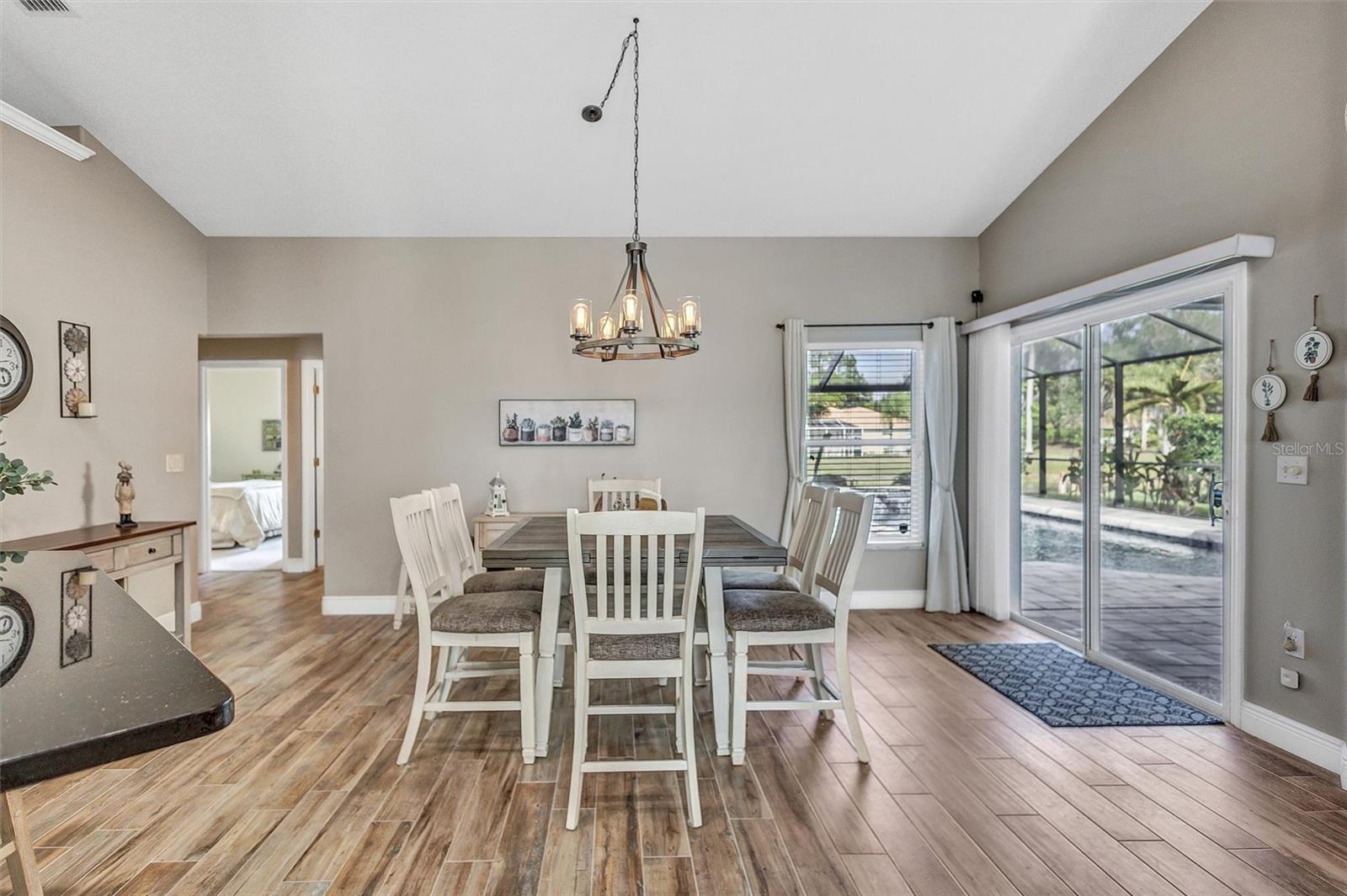 STONECASTLE AT SOUTHWOOD PH 01 - Residential