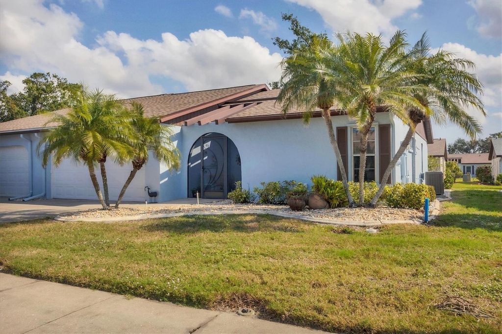 Photo of 610 Apple Lane, Englewood, FL 34223 (MLS # D6143954)