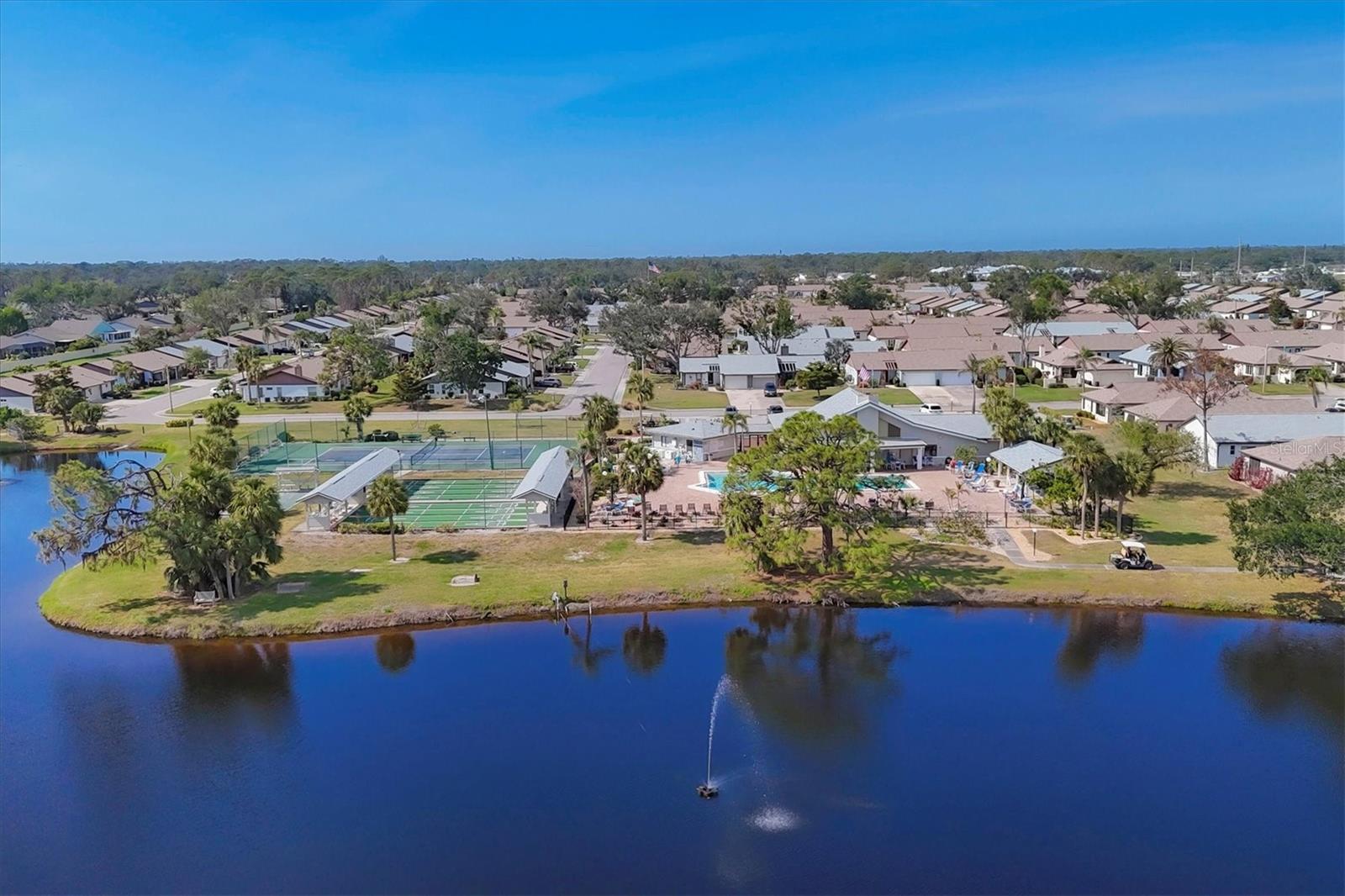 FOXWOOD - Residential