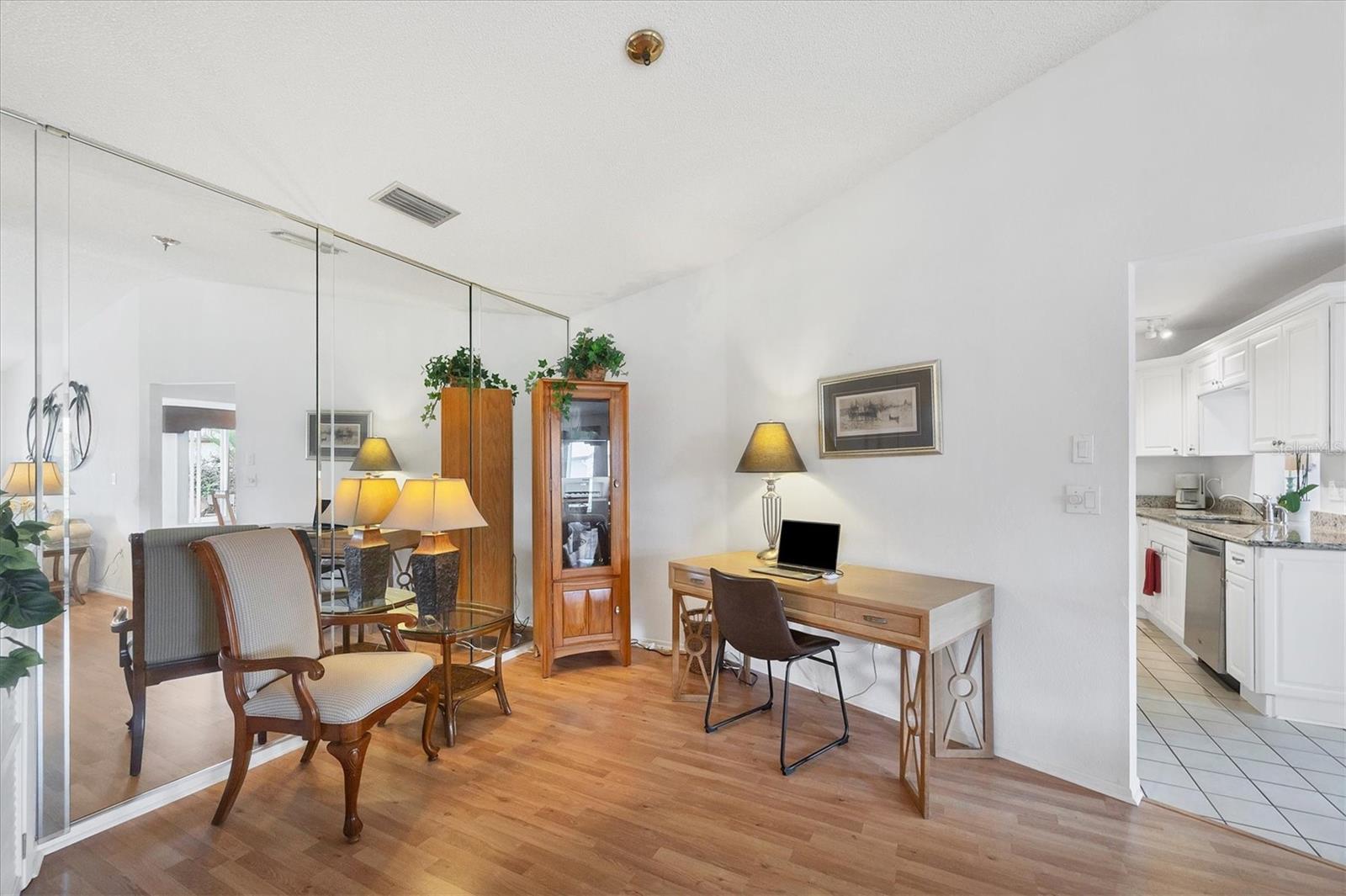 FOXWOOD - Residential