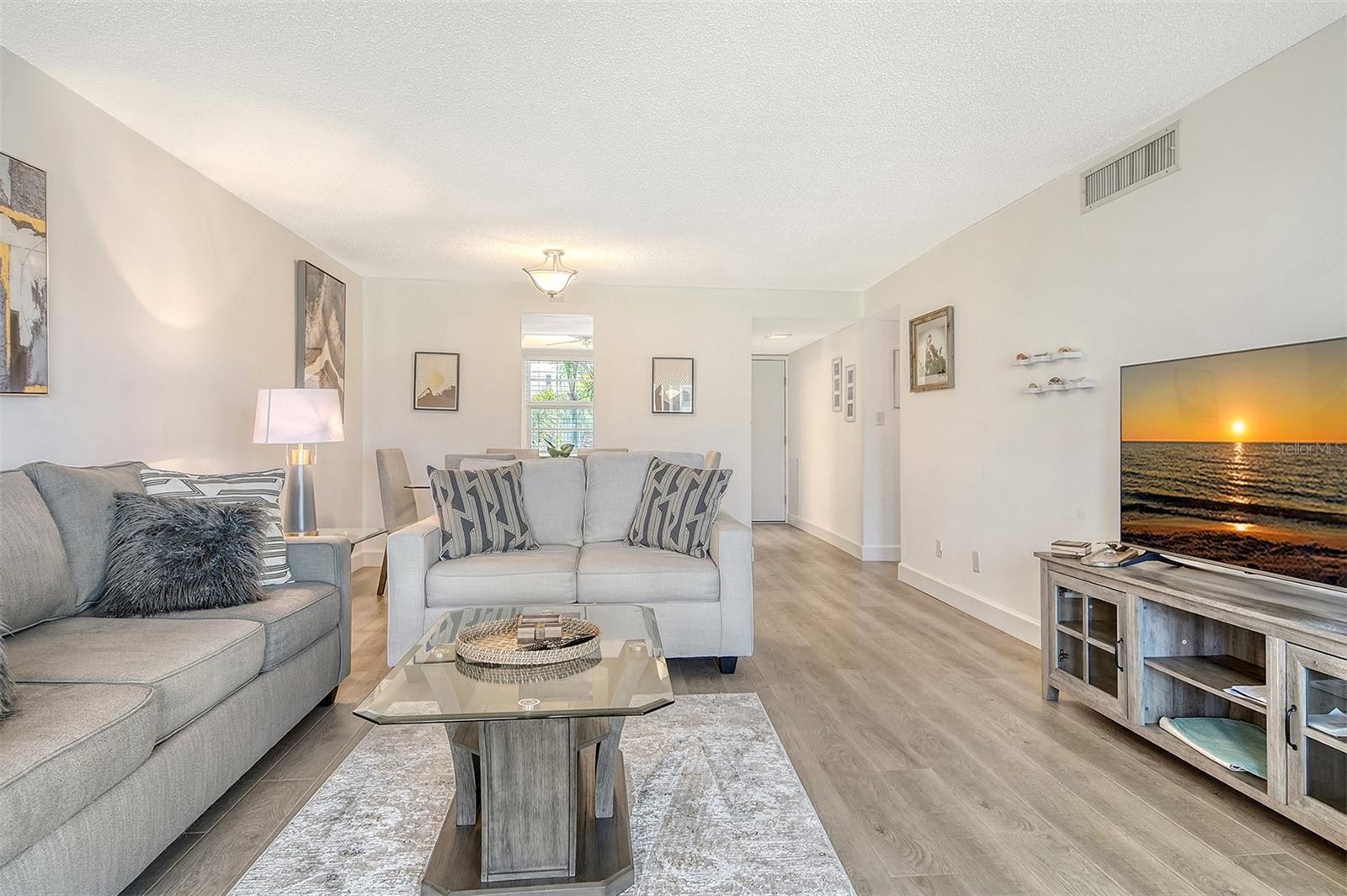 LONGBOAT HARBOUR - Residential