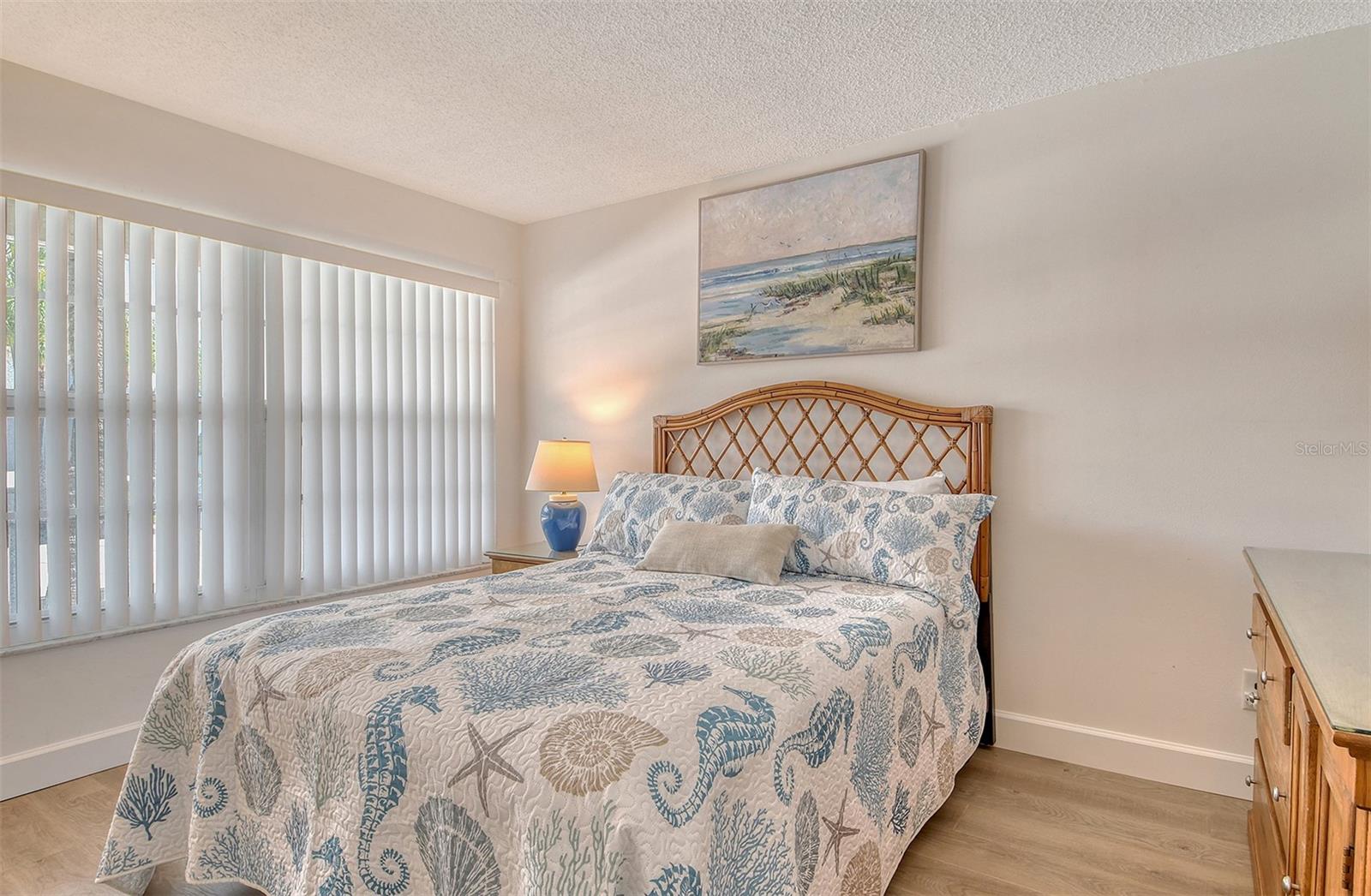 LONGBOAT HARBOUR - Residential