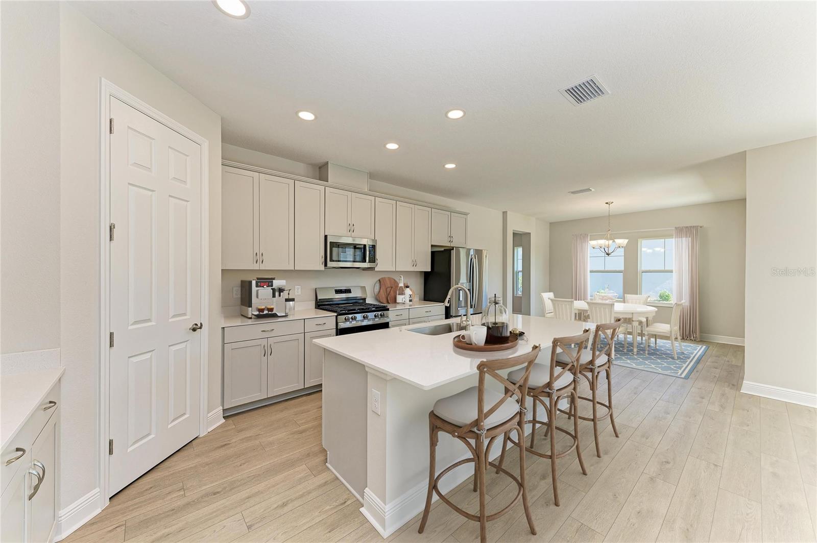 8502 DOVE BOG TERRACE