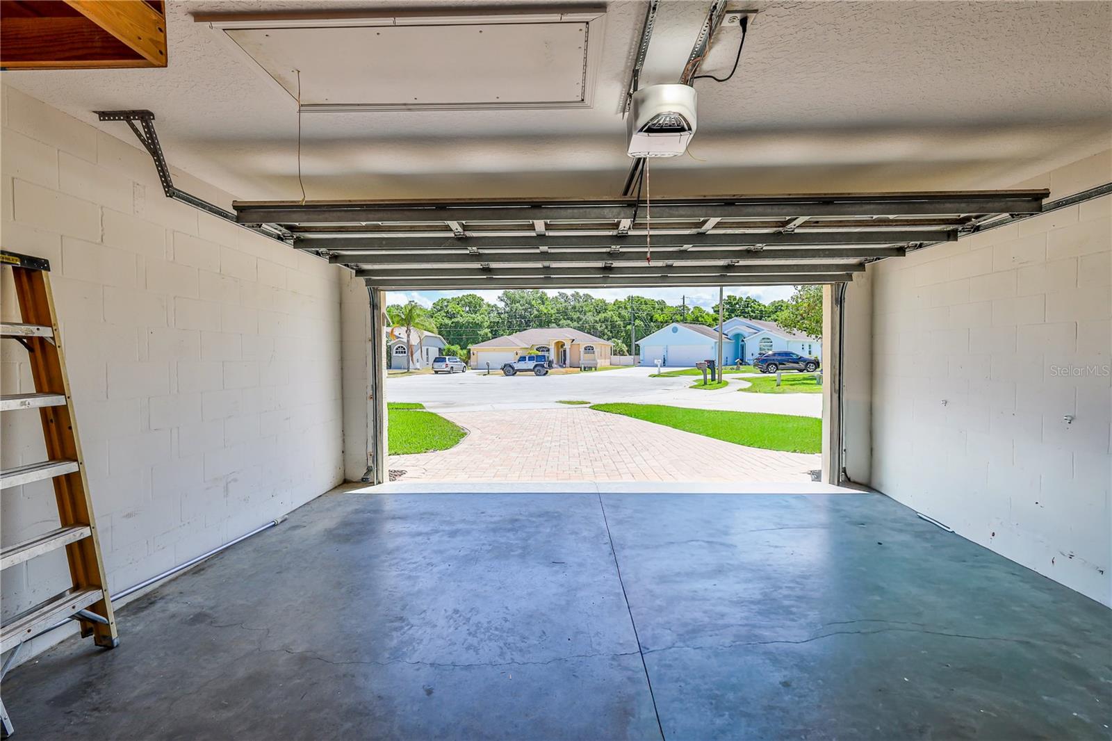 WOODRIDGE SOUTH - Residential