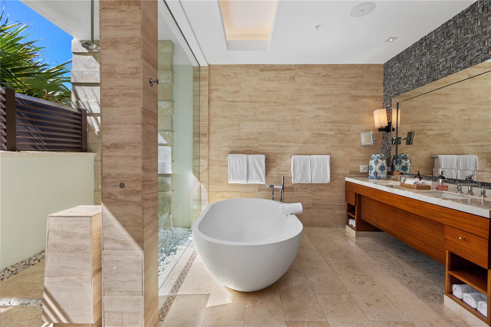 WEST BEACH RESIDENCES - Residential