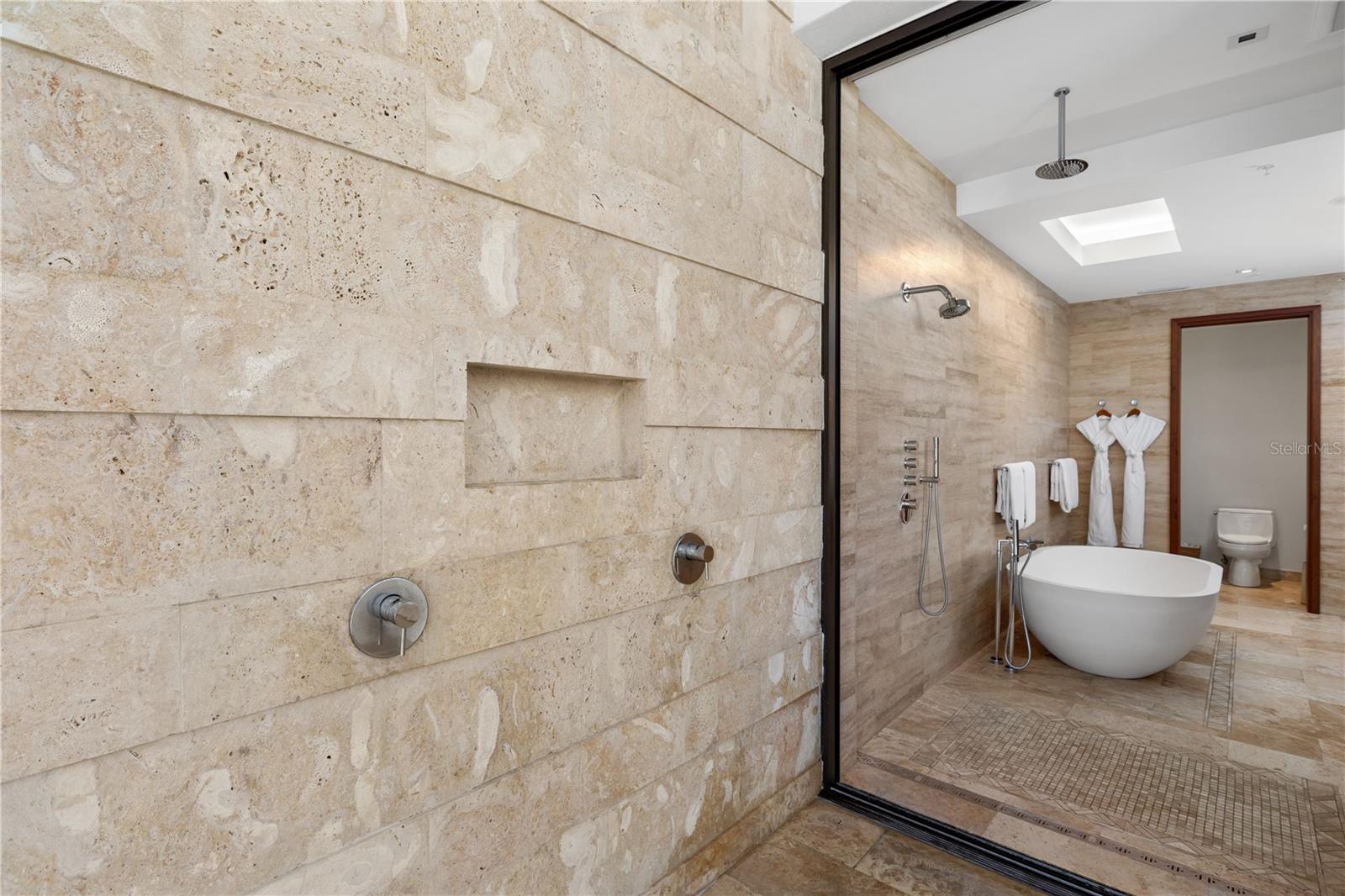 WEST BEACH RESIDENCES - Residential