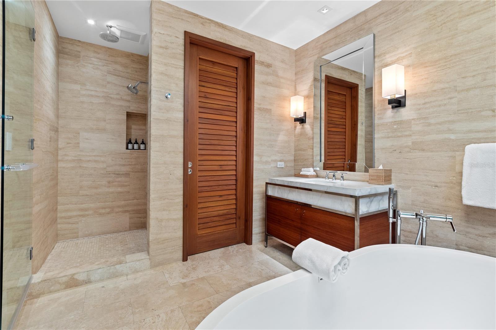WEST BEACH RESIDENCES - Residential