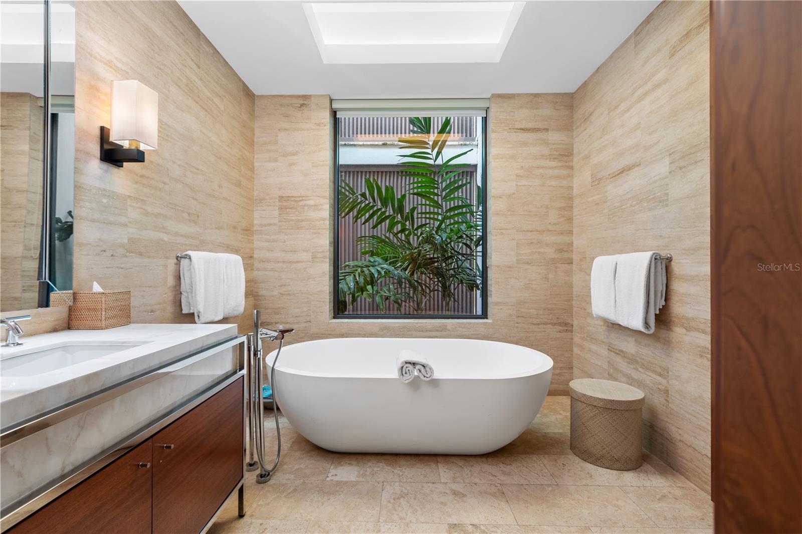 WEST BEACH RESIDENCES - Residential
