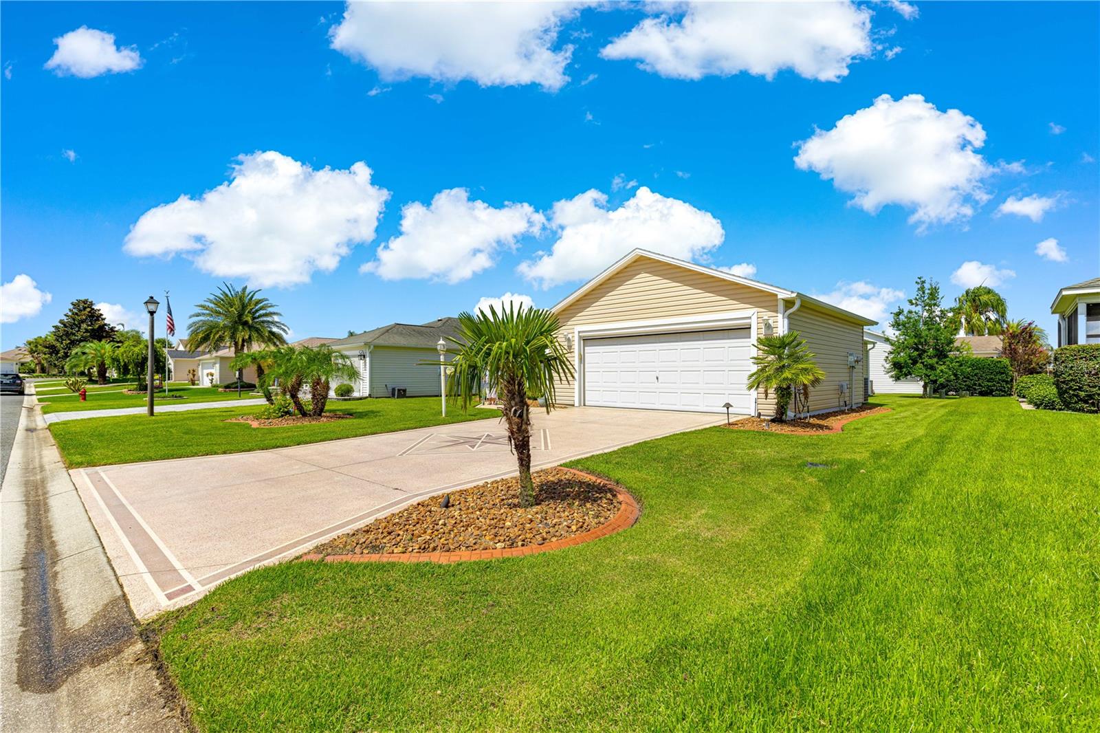 362 ARBELLA LOOP