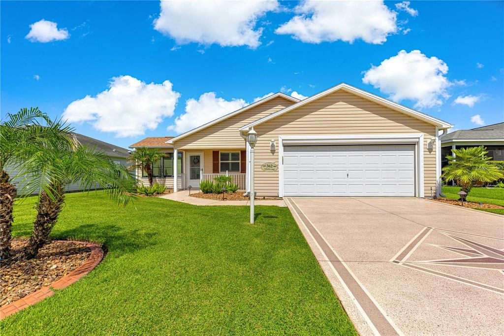 Photo of 362 Arbella Loop, The Villages, FL 32162 (MLS # G5098347)