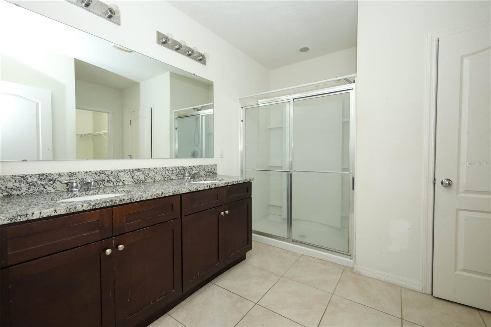 CANOPY WALK PH 1 - Residential