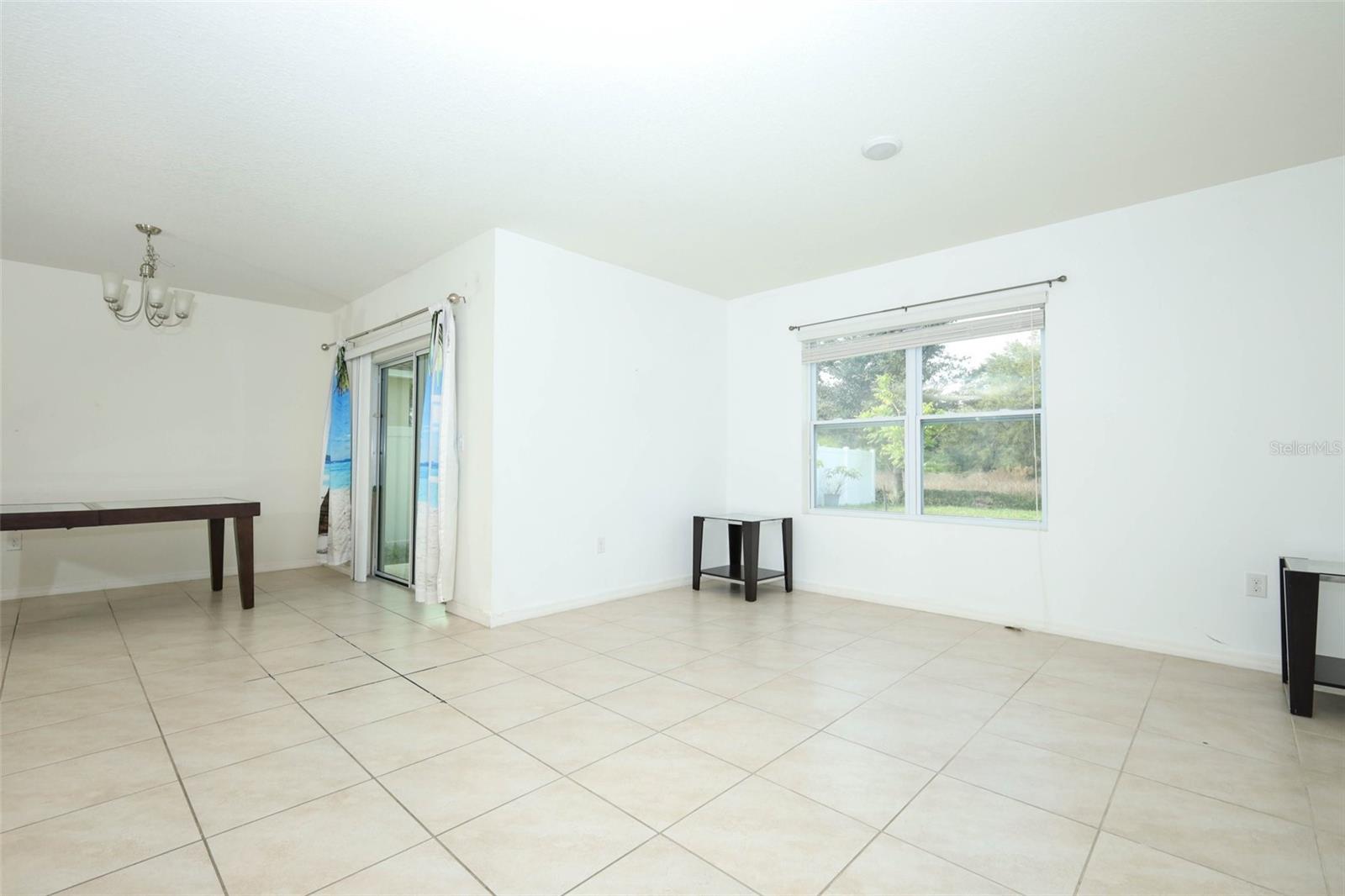 CANOPY WALK PH 1 - Residential