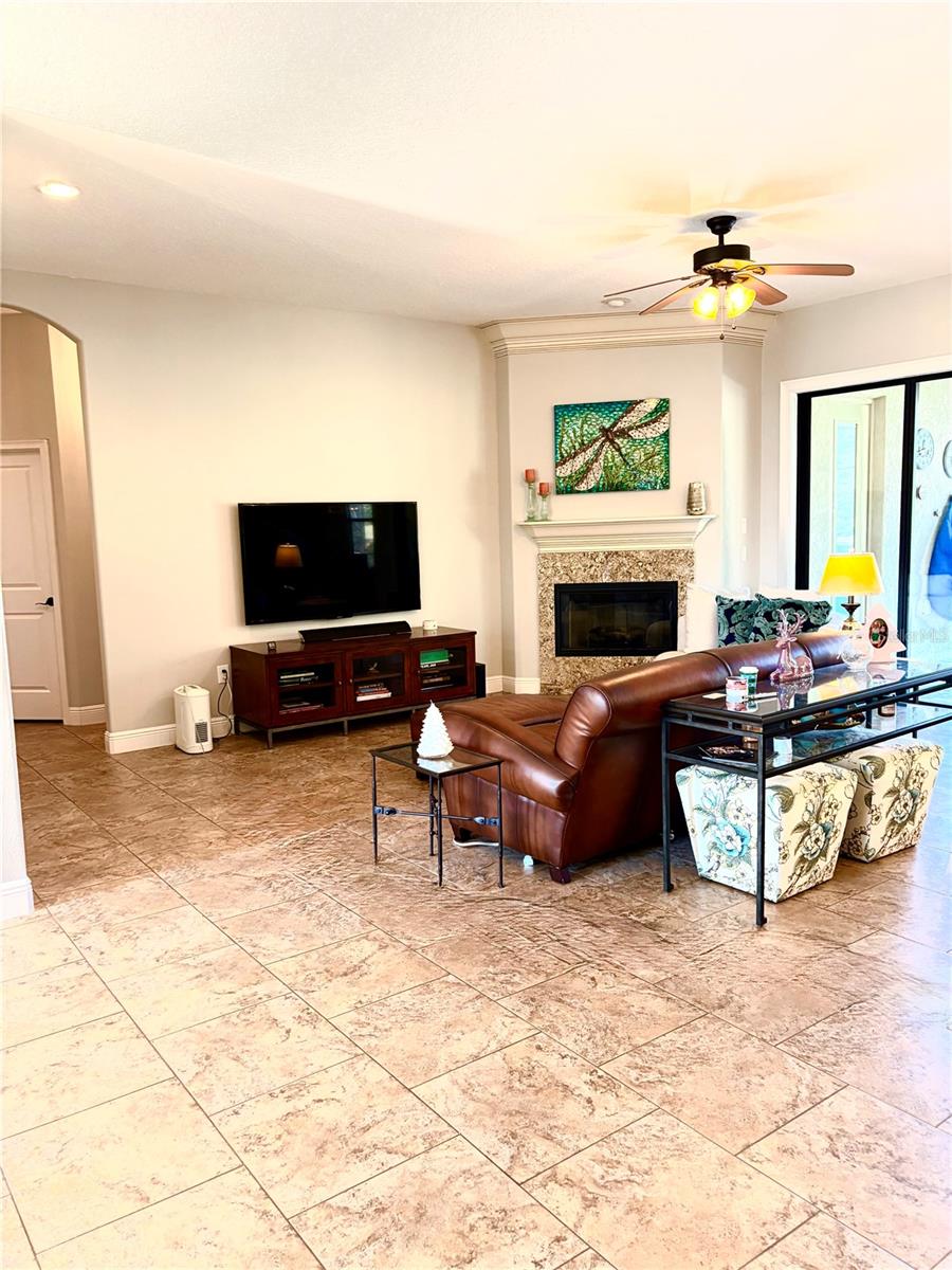 388 HAMMOCK OAK CIRCLE