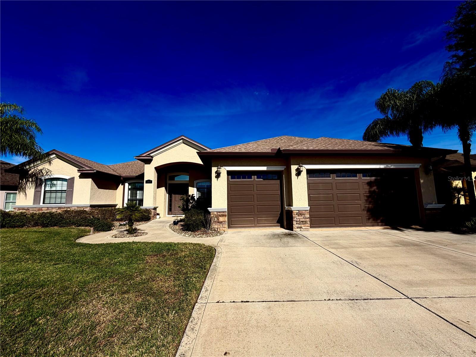 388 HAMMOCK OAK CIRCLE