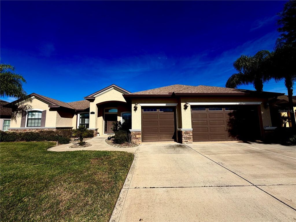 Photo of 388 Hammock Oak Circle, Debary, FL 32713 (MLS # A4673929)