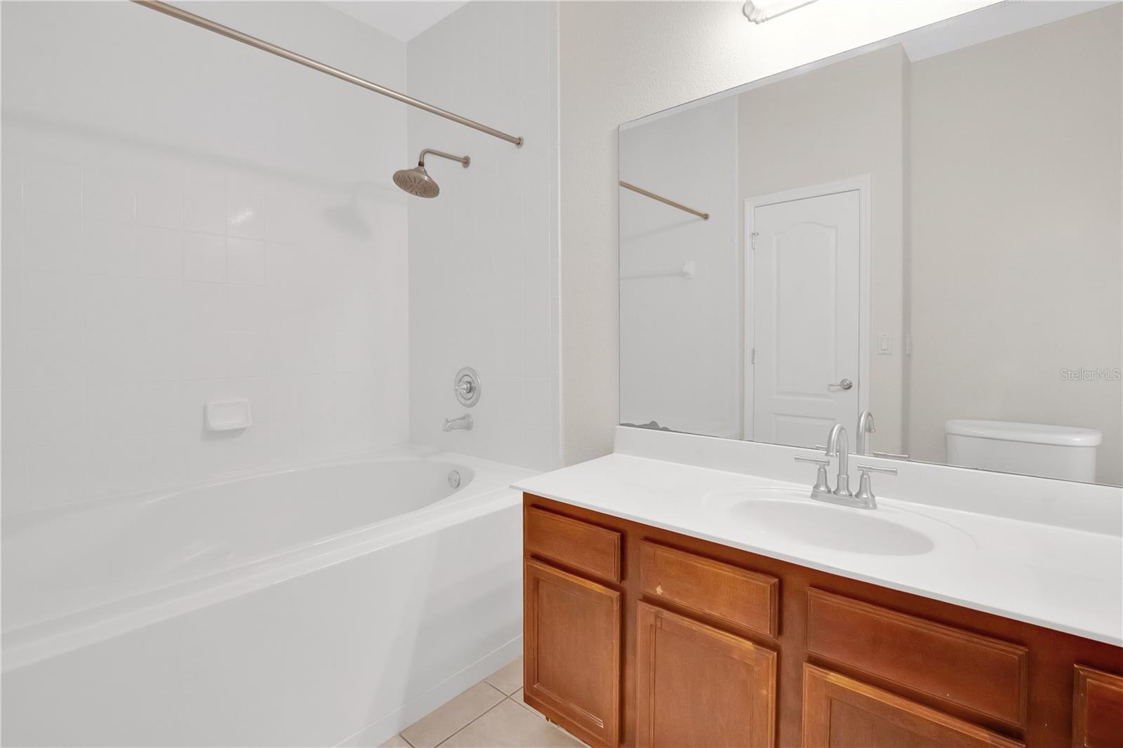 CHATEAU CONDOMINIUMS AT MAGNOLIA POINTE PHASE IV - Residential