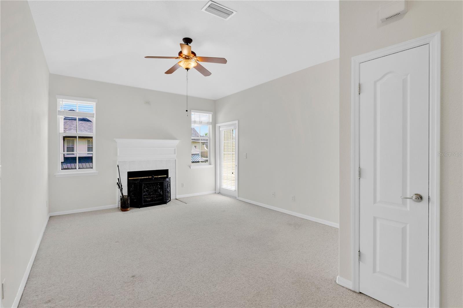 CHATEAU CONDOMINIUMS AT MAGNOLIA POINTE PHASE IV - Residential