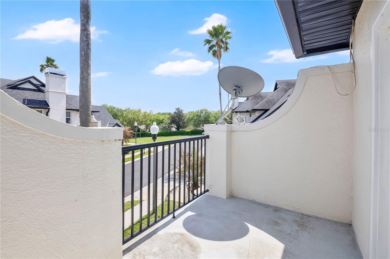 CHATEAU CONDOMINIUMS AT MAGNOLIA POINTE PHASE IV - Residential