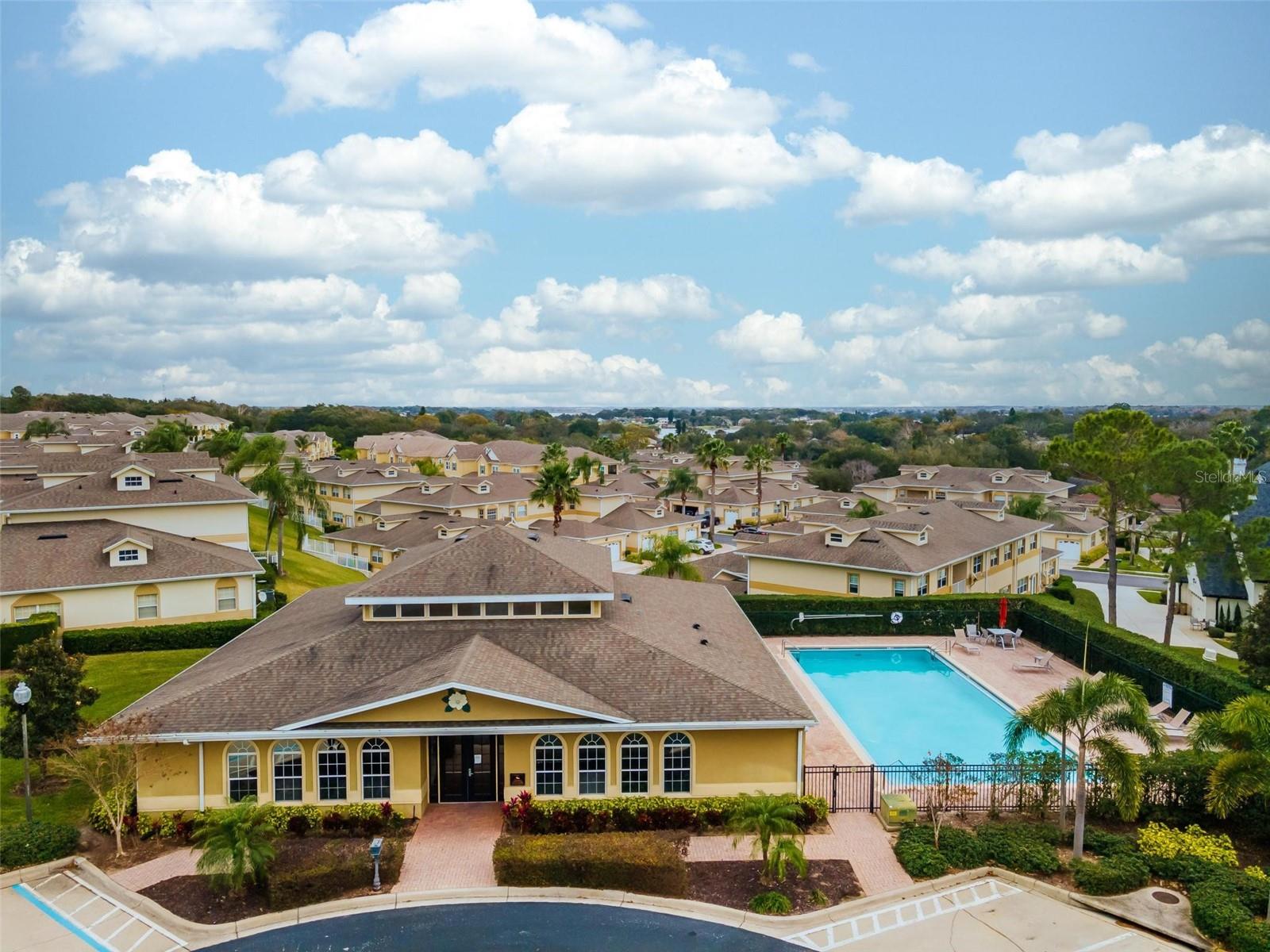 CHATEAU CONDOMINIUMS AT MAGNOLIA POINTE PHASE IV - Residential