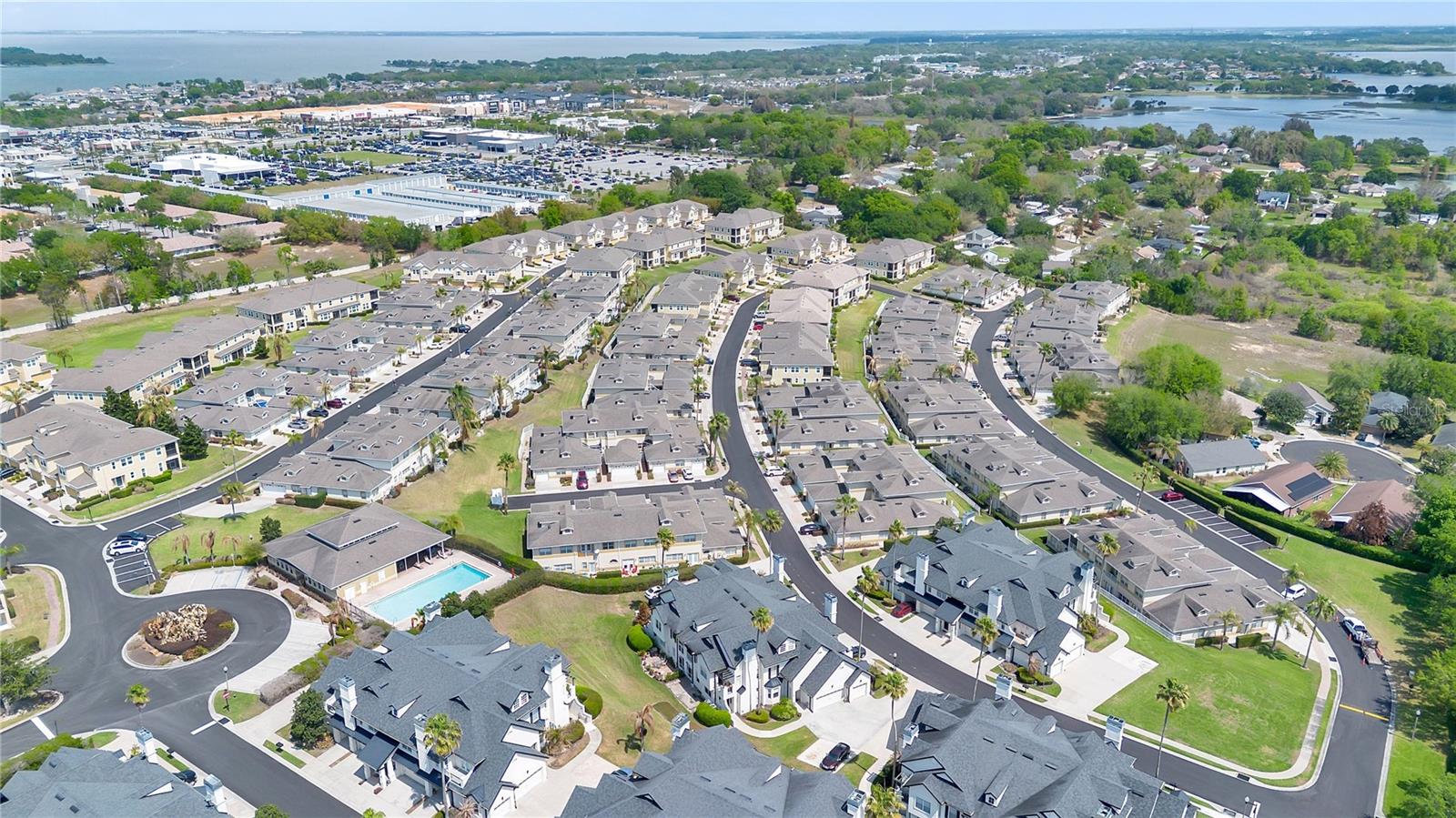 CHATEAU CONDOMINIUMS AT MAGNOLIA POINTE PHASE IV - Residential