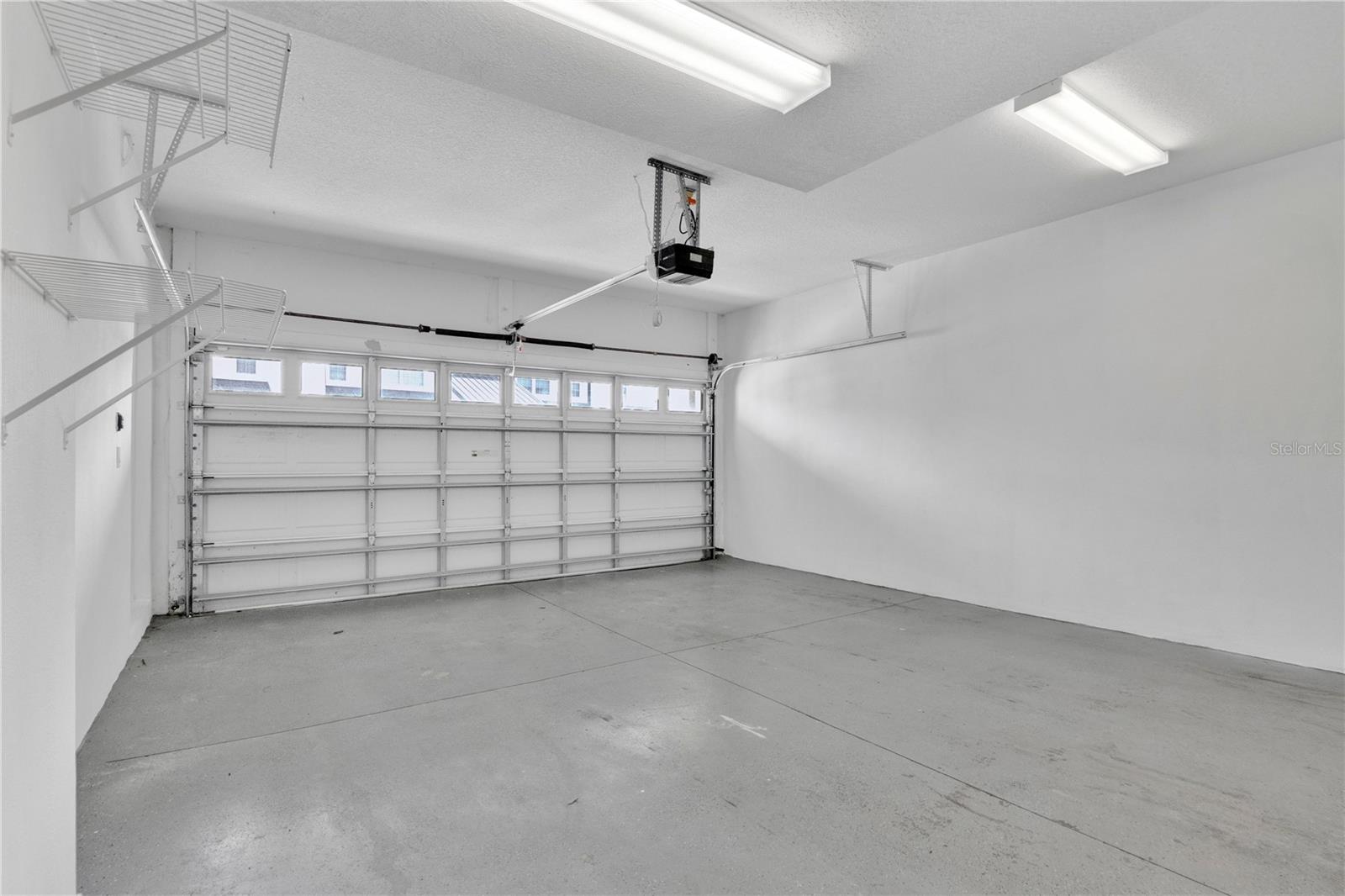 CHATEAU CONDOMINIUMS AT MAGNOLIA POINTE PHASE IV - Residential