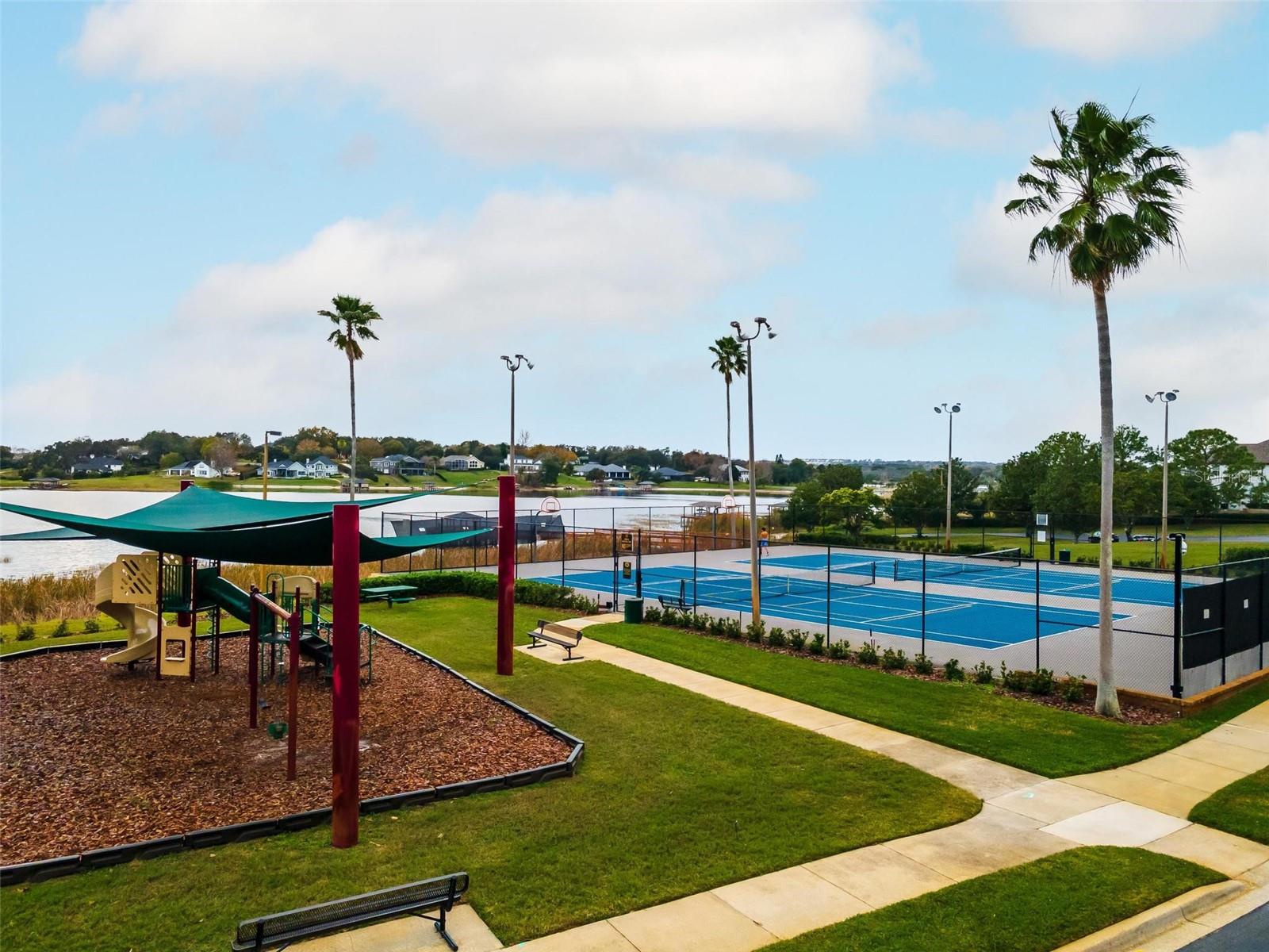 CHATEAU CONDOMINIUMS AT MAGNOLIA POINTE PHASE IV - Residential