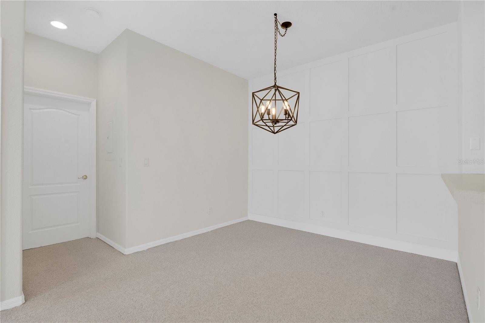 CHATEAU CONDOMINIUMS AT MAGNOLIA POINTE PHASE IV - Residential