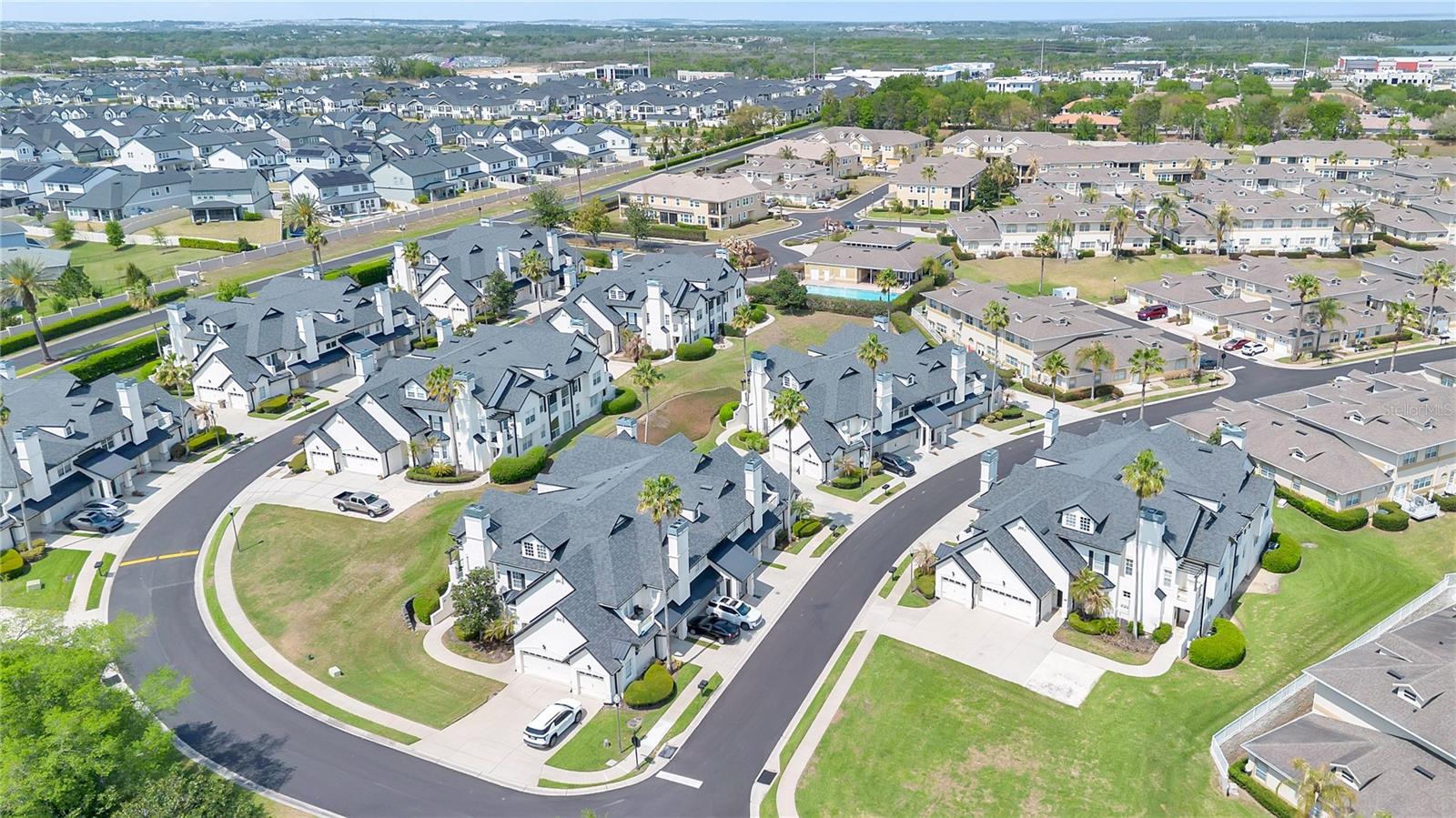 CHATEAU CONDOMINIUMS AT MAGNOLIA POINTE PHASE IV - Residential