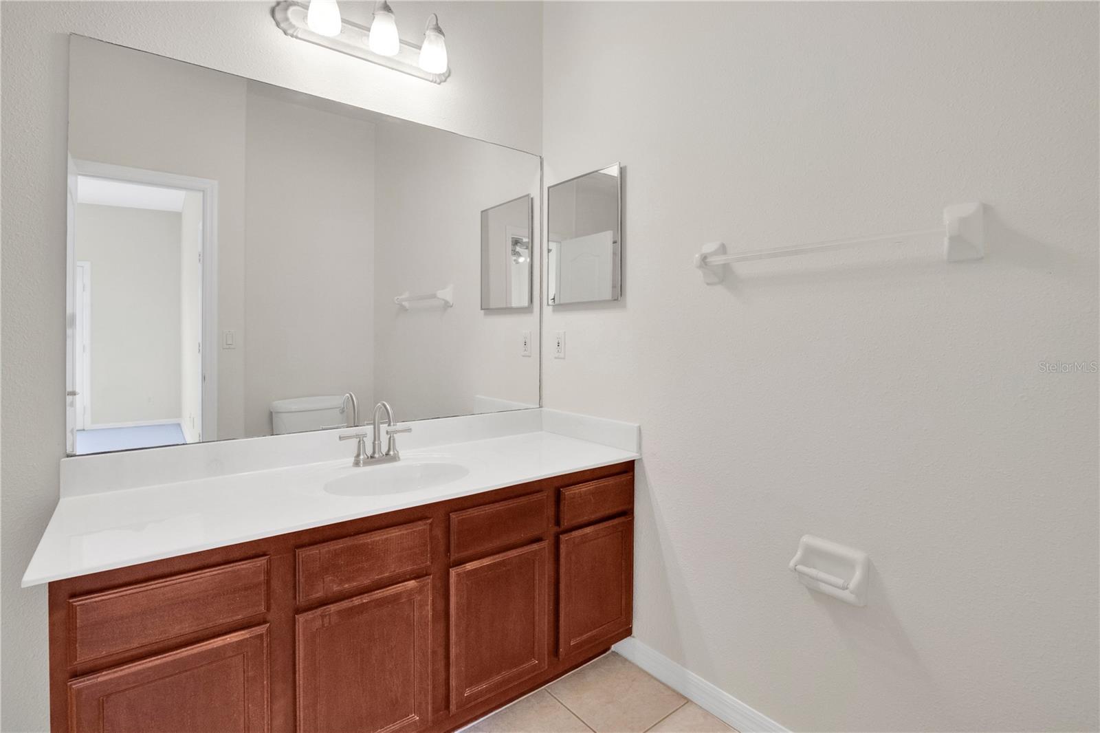 CHATEAU CONDOMINIUMS AT MAGNOLIA POINTE PHASE IV - Residential