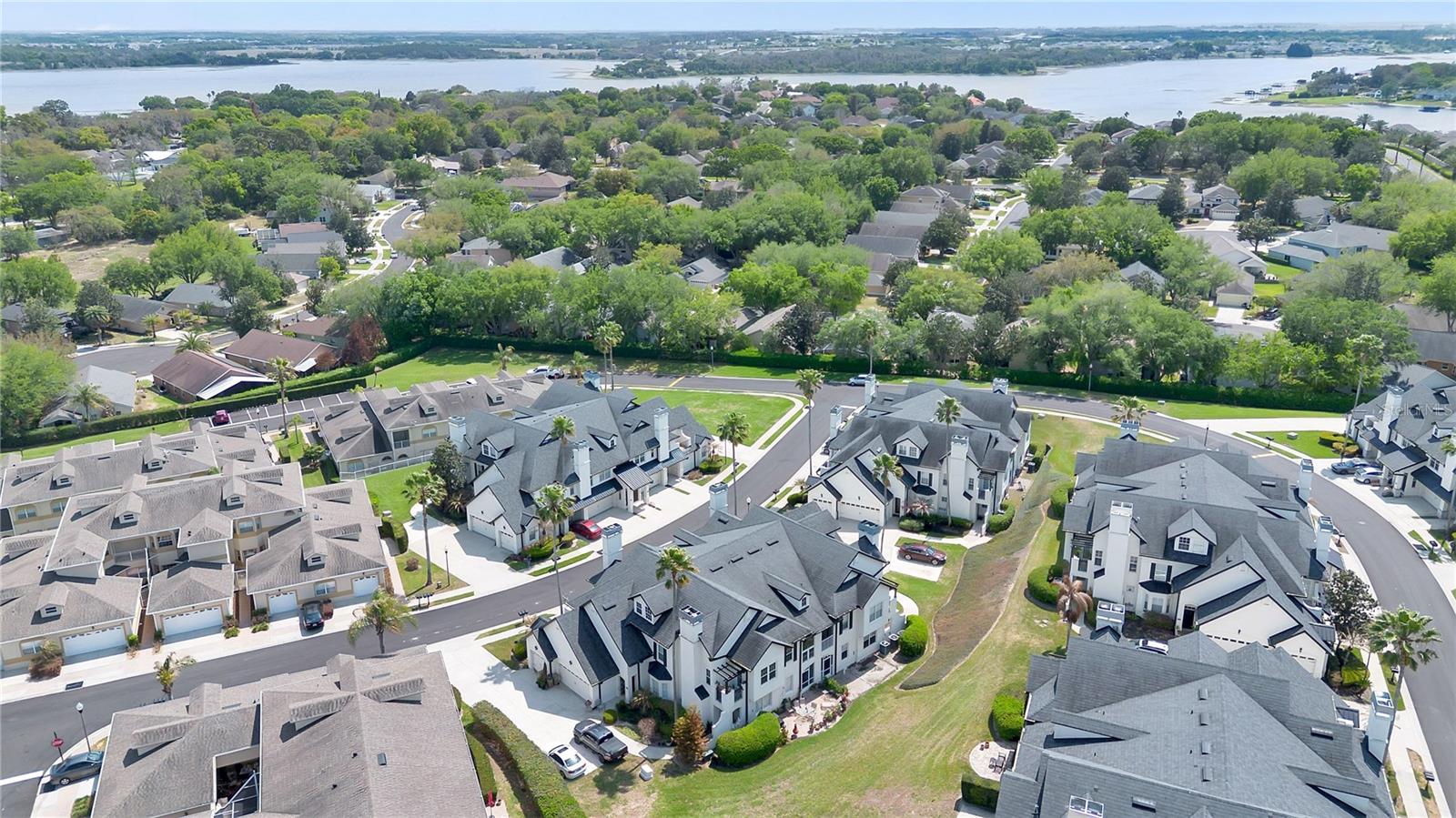 CHATEAU CONDOMINIUMS AT MAGNOLIA POINTE PHASE IV - Residential